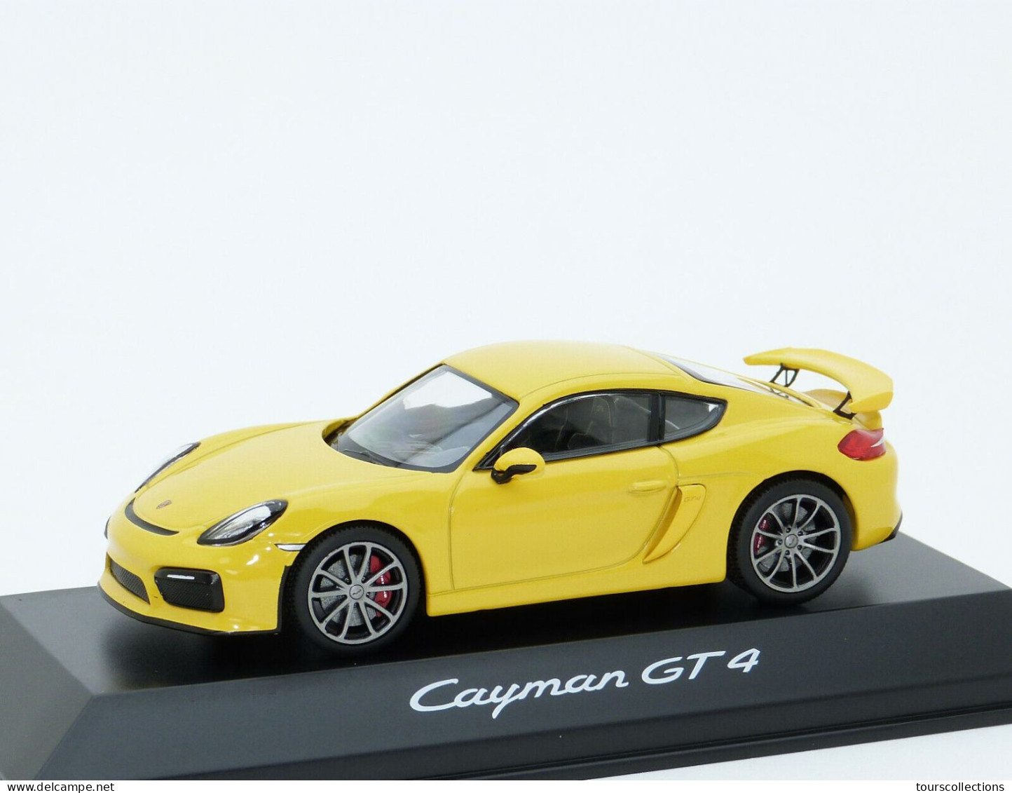 1/43 Porsche Cayman GT4 981c 2015 Racing Jaune Schuco - WAP0204020F - Schuco