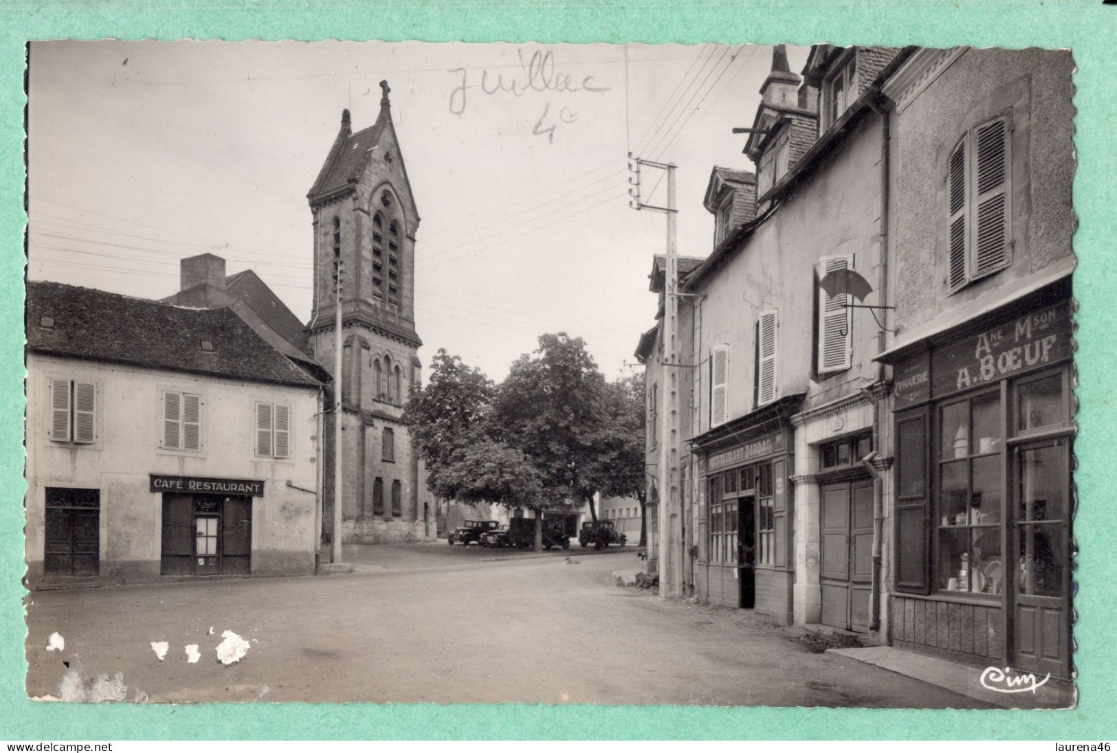 19 - Corrèze - JUILLAC - Combier - Place Du Marché C319 - Juillac