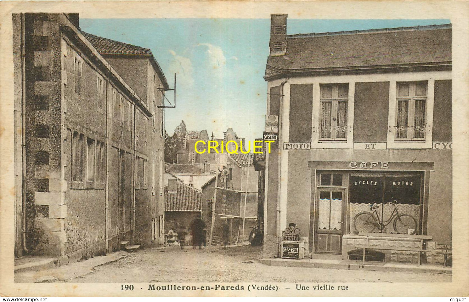 85 Mouilleron En Pareds, Une Vieille Rue, Café-Cycles-Motos, Carte Pas Courante - Mouilleron En Pareds