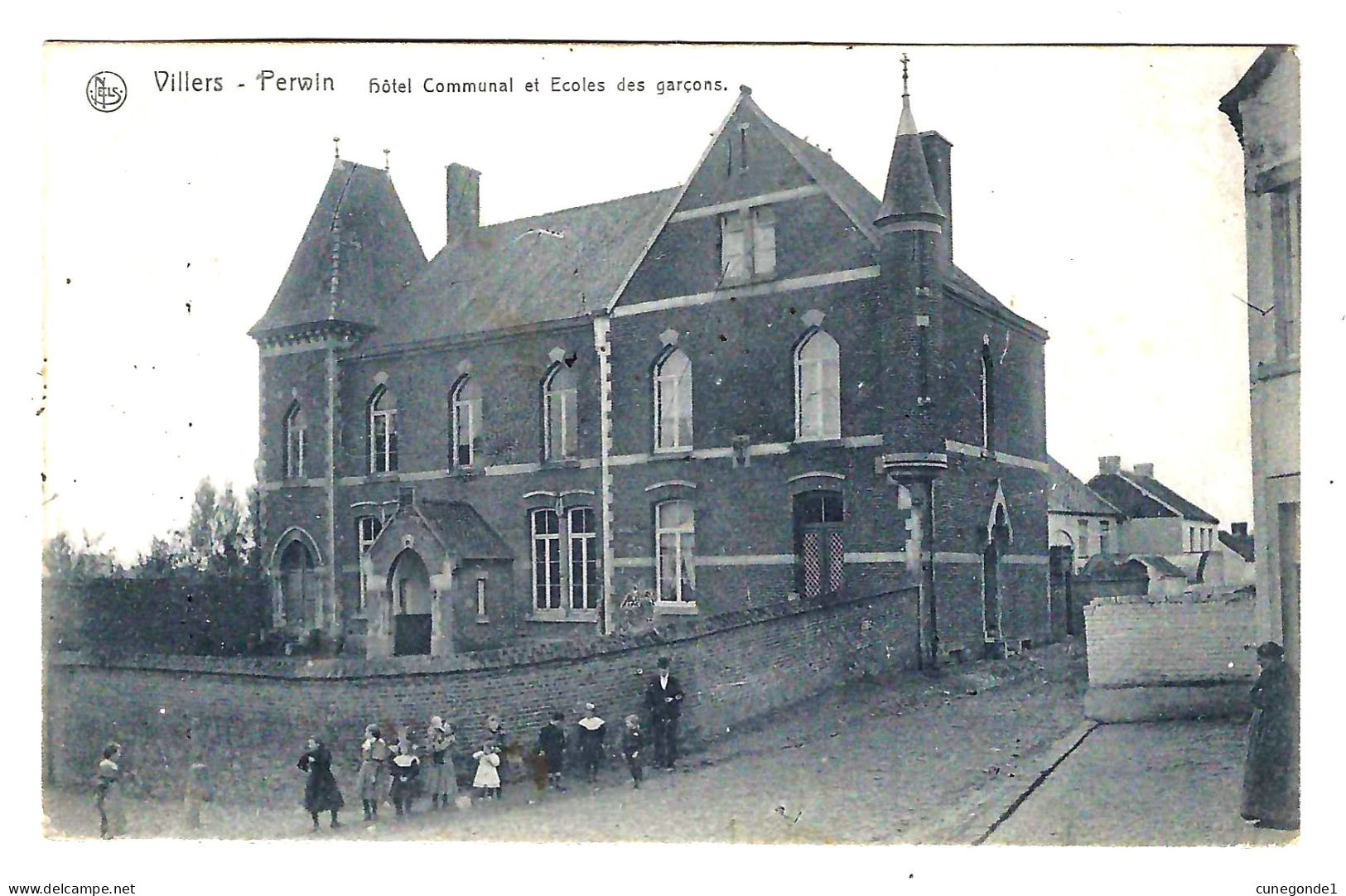 CPA VILLERS - PERWIN : Hôtel Communal Et Ecole Des Garçons - Animée - Circulée En 1909 - Edit Daugimont, Frasnes - Les Bons Villers