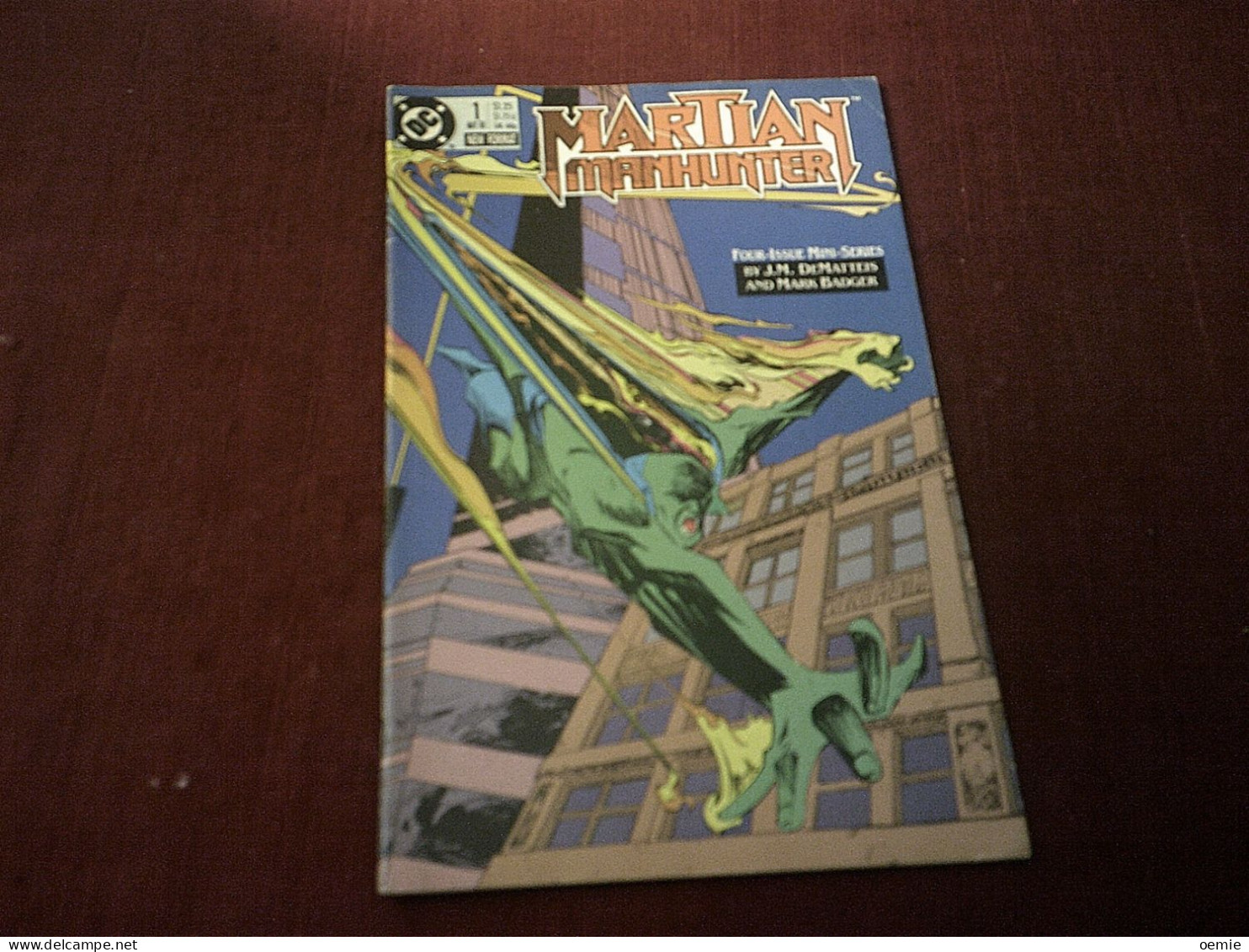 MARTIAN  MANHUNTER  N°  1  MAY   88 - DC