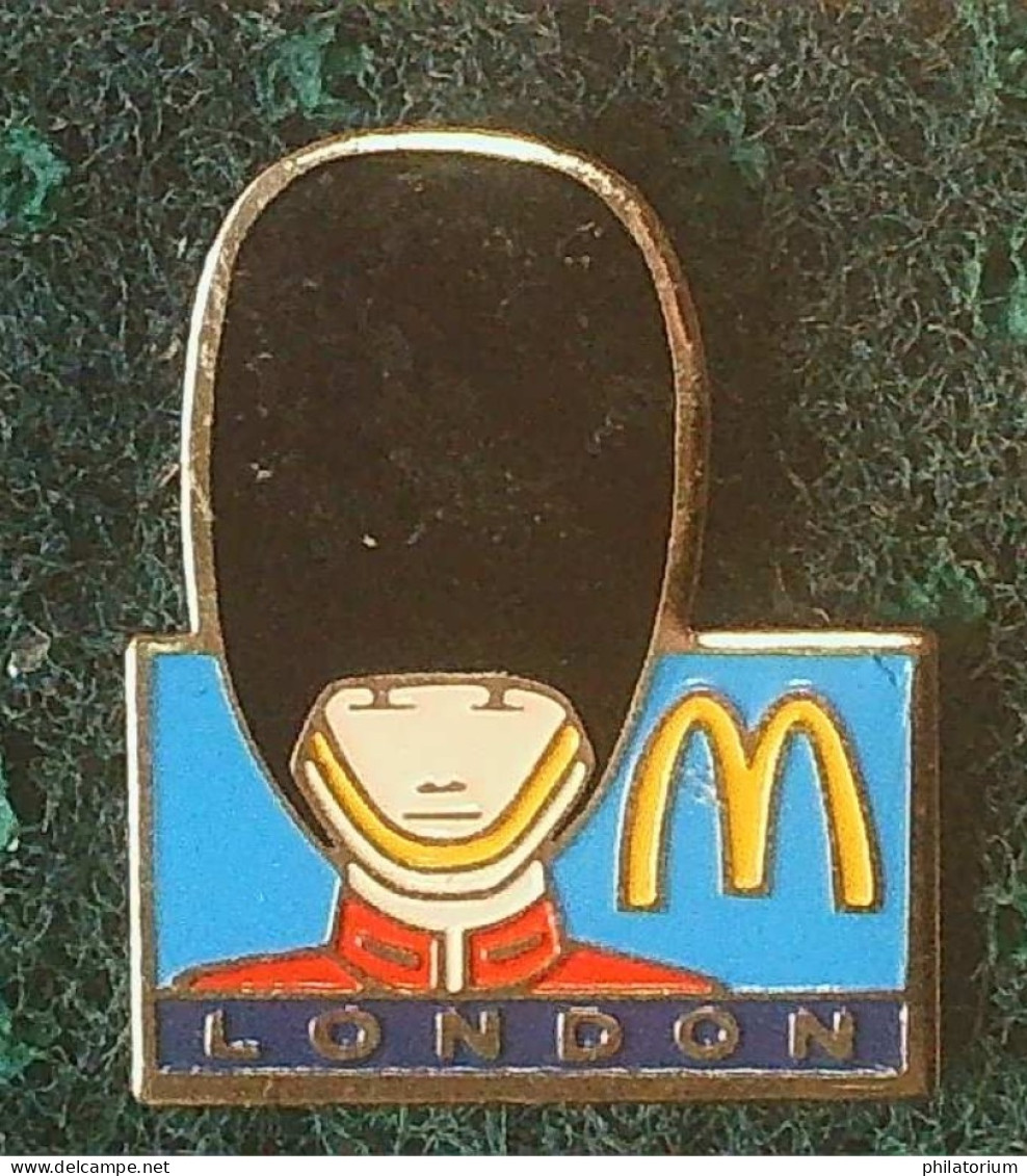 Pin's ; Mac DO Londres - McDonald's
