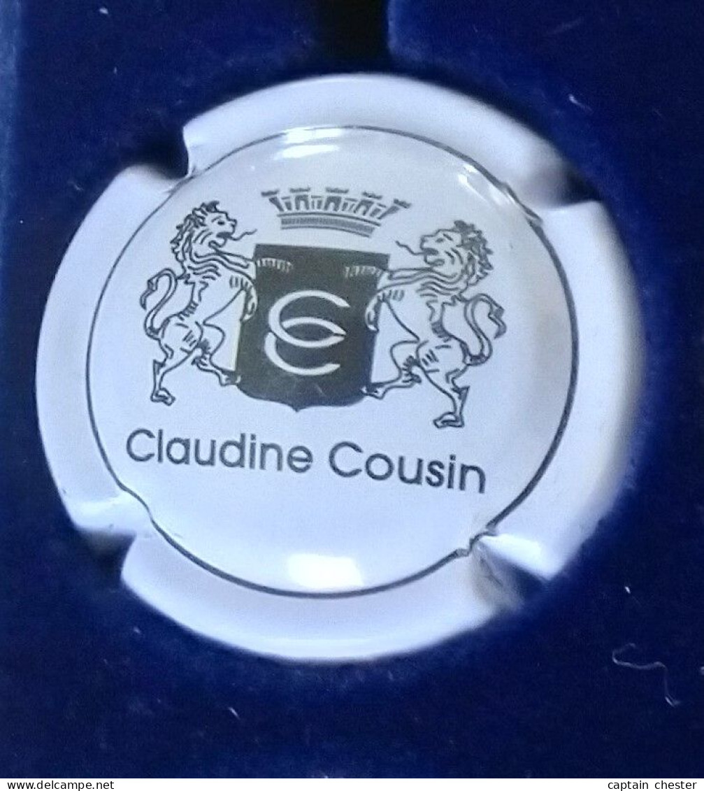 PLAQUE DE MUSELET DE CHAMPAGNE " CLAUDINE COUSIN N° 2 MAUVE PALE ET NOIR " - Germain