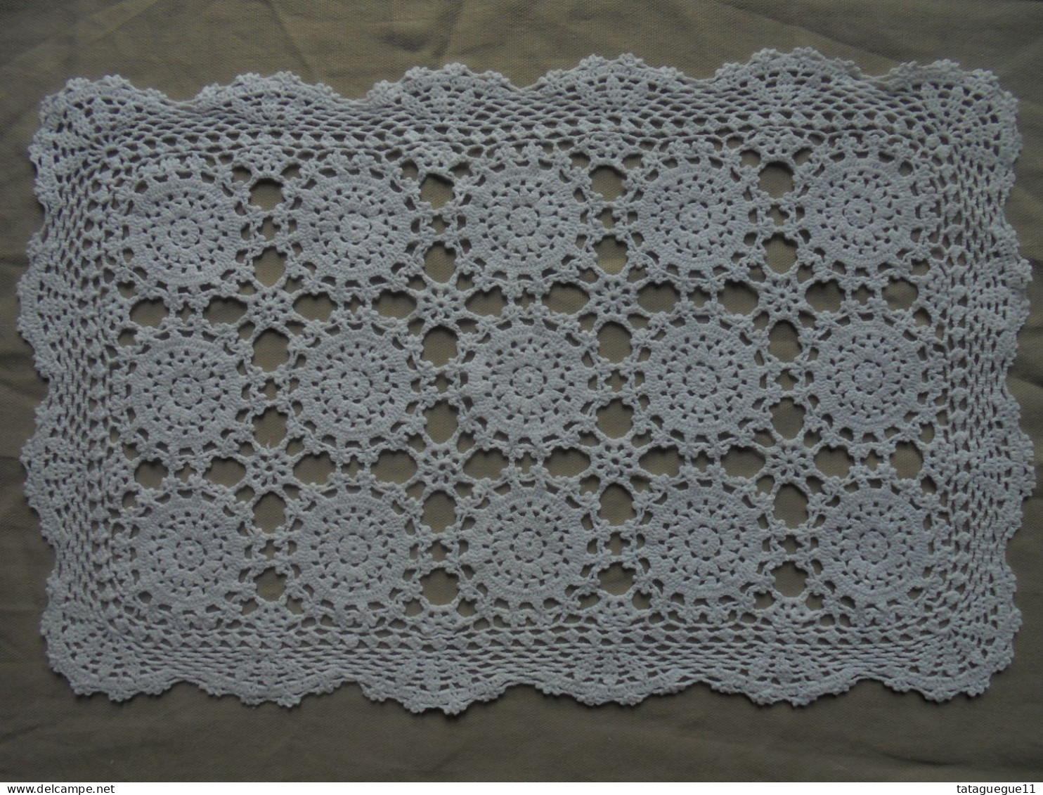 Vintage - Napperon Rectangle En Broderie Ajourée Fil De Coton Blanc - Spitzen Und Stoffe