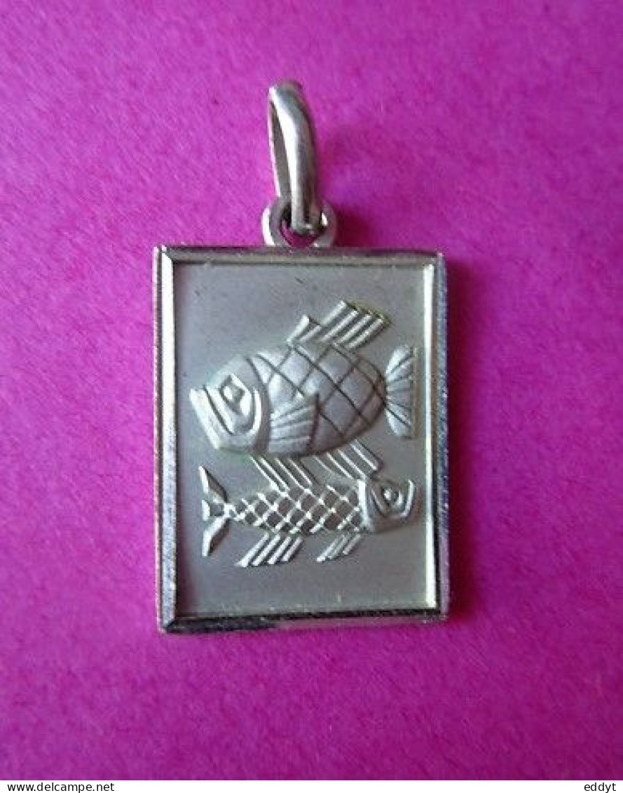 Pendentif Zodiaque POISSON - BIJOUX En ARGENT Poinçon - TBE - Hangers