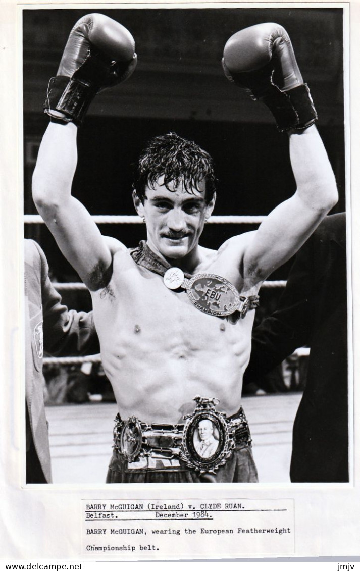 BOXE,  Barry MC GUIGAN 15 2 1986 - Authographs