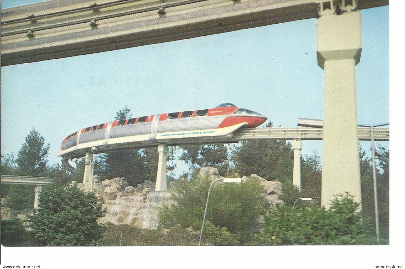 18525) USA CA Disneyland Monorail Locomotive Train - Anaheim