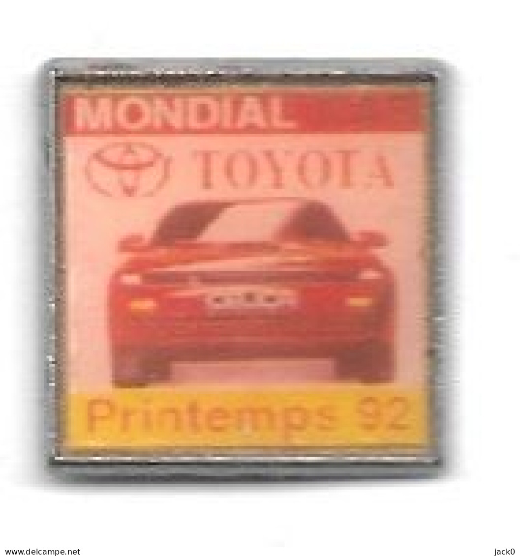 Pin's  Automobile  TOYOTA  Rouge, MONDIAL, Printemps  92 - Toyota
