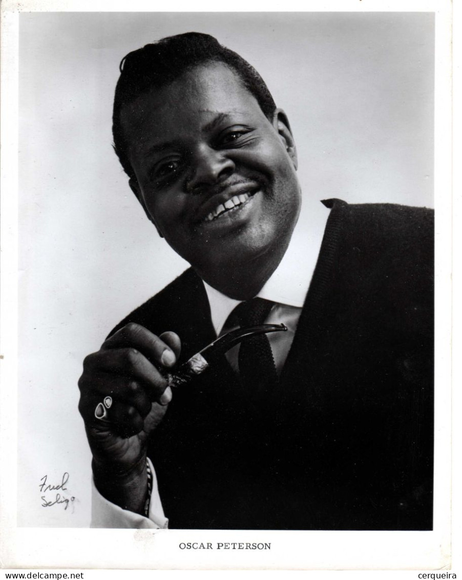 Oscar Peterson (1925-2007) - Canadian Virtuoso Jazz Pianist -4 PHOTOS -26X20cm - Afiches & Pósters