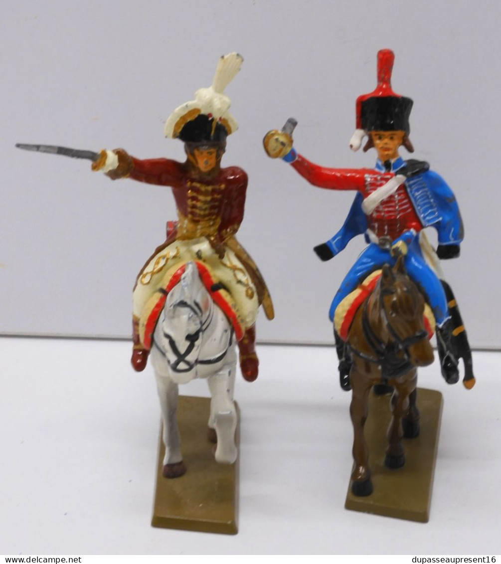 -STARLUX 2 SOLDATS NAPOLEONIENS A CHEVAL STATUETTES PLOMB PEINT COLLECTION   E - Starlux