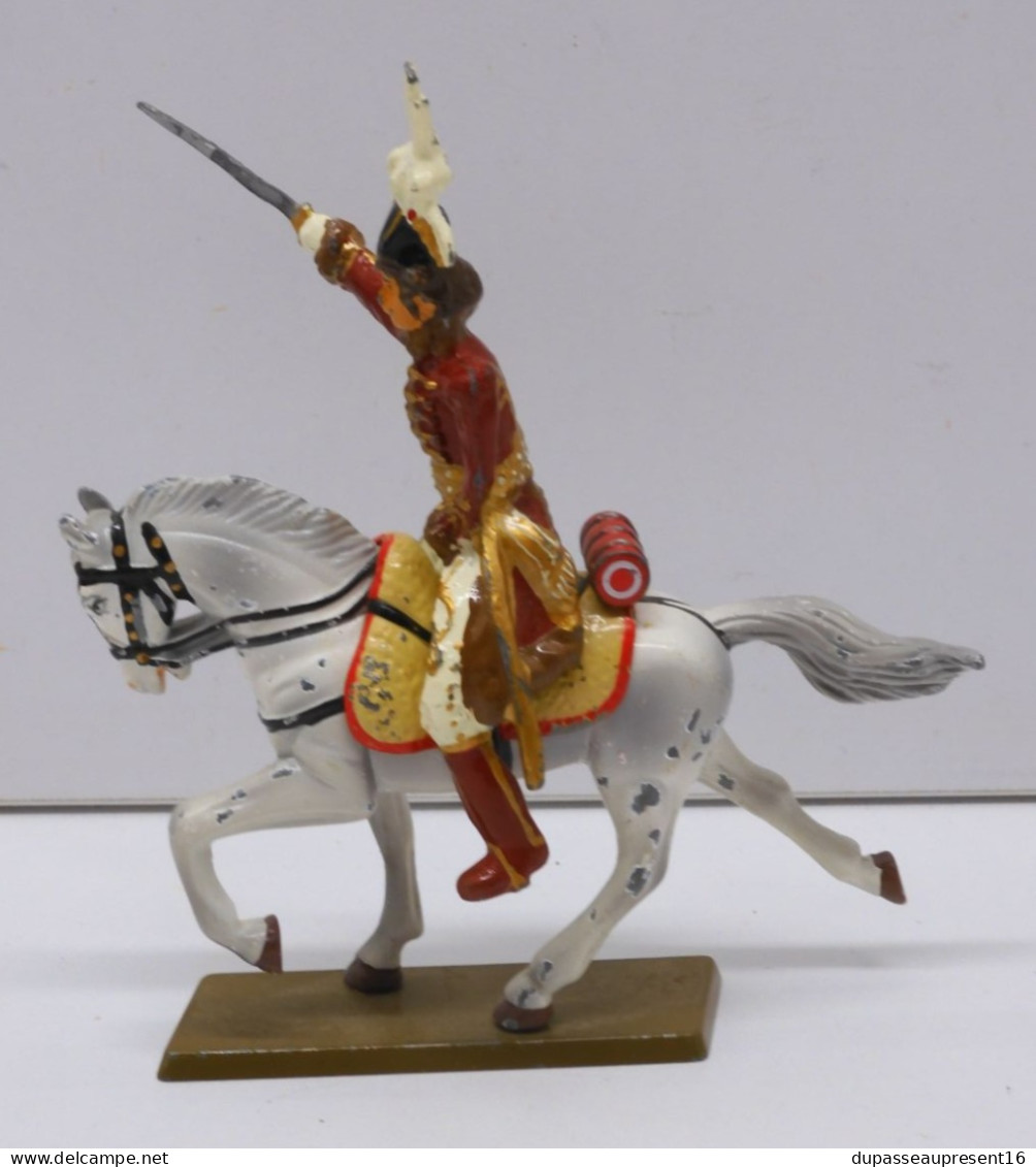 -STARLUX 2 SOLDATS NAPOLEONIENS A CHEVAL STATUETTES PLOMB PEINT COLLECTION   E