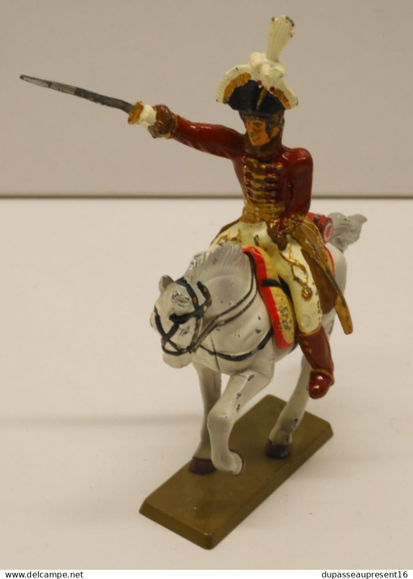 -STARLUX 2 SOLDATS NAPOLEONIENS A CHEVAL STATUETTES PLOMB PEINT COLLECTION   E