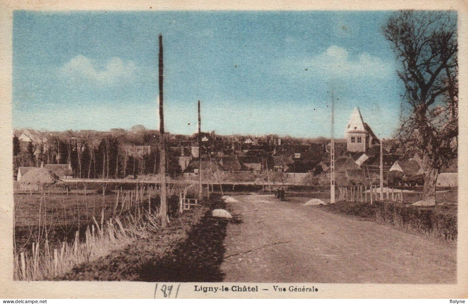 Ligny Le Châtel - Route Et Vue Générale Du Village - Ligny Le Chatel