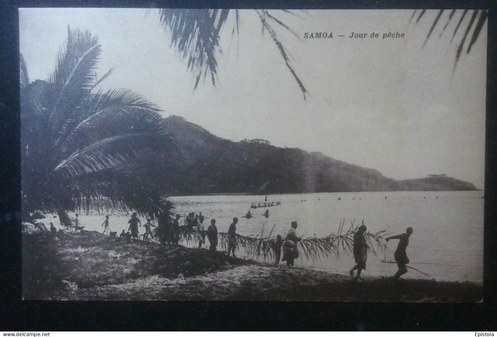 ►   SAMOA - JOUR DE PECHE - CPA Dos Vierge - Non Voyagé - Samoa