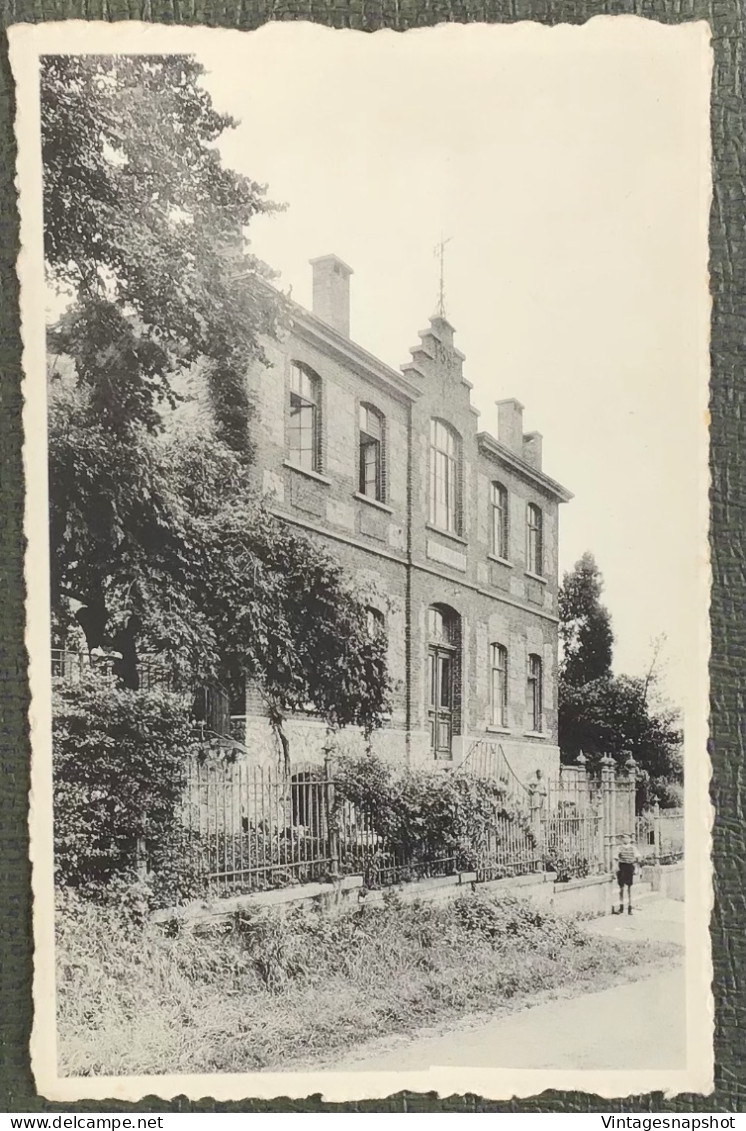 HASTIÈRE Villa Scolaire Des Marçunvins. Façade Vers La Meuse. - Hastière