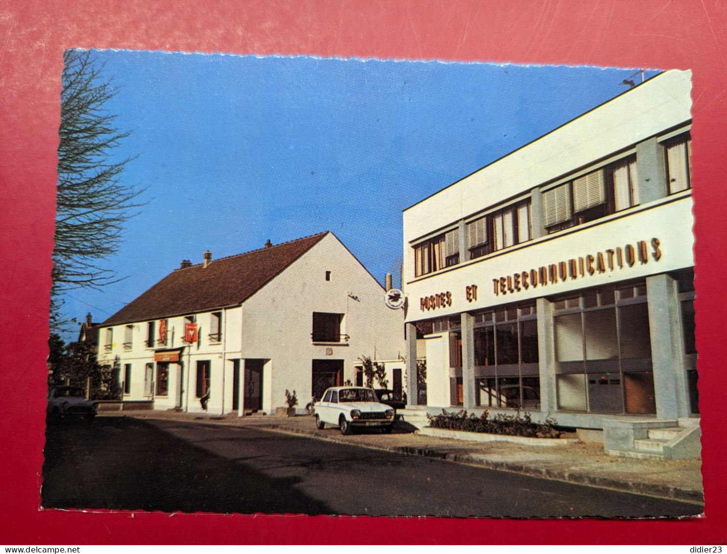 Carte Neuve *  BAGNEAUX SUR LOING  POSTE PTT CAFE TABAC PEUGEOT 204 SIMCA ARONDE - Bagneaux Sur Loing