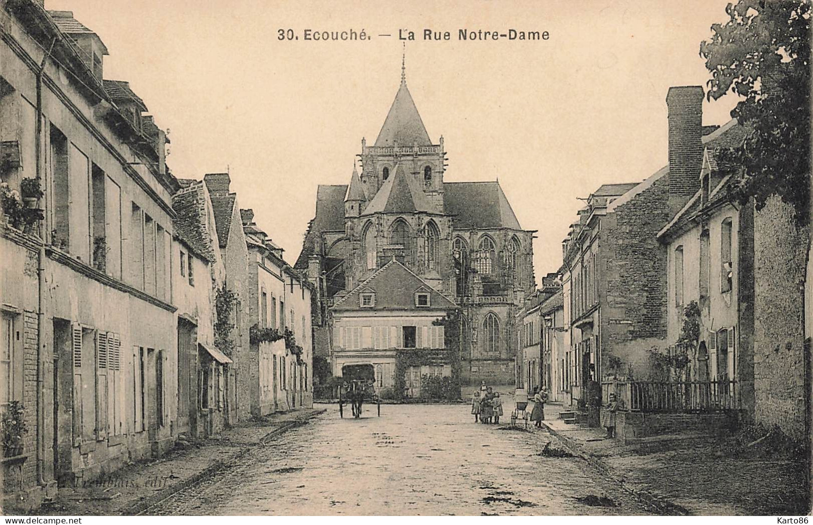 écouché * La Rue Notre Dame * Attelage - Ecouche