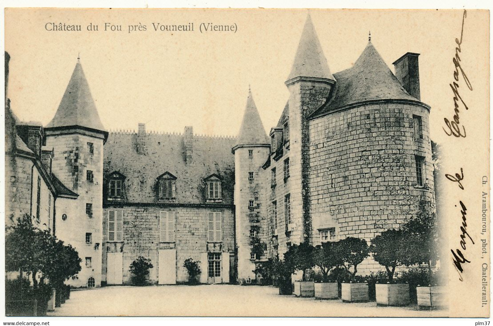 VOUNEUIL - Château Du Fou - Vouneuil Sur Vienne