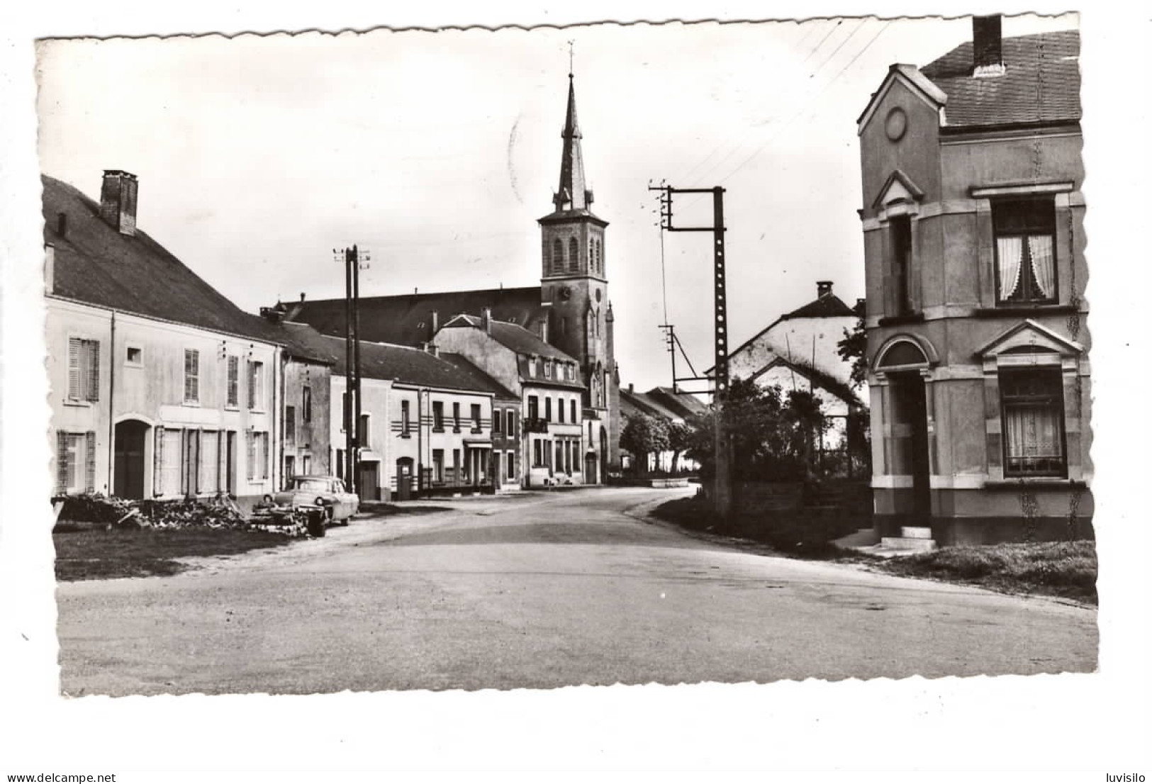 Etalle - Sainte-Marie-Sur-Semois - La Rue De L' Eglise - Etalle