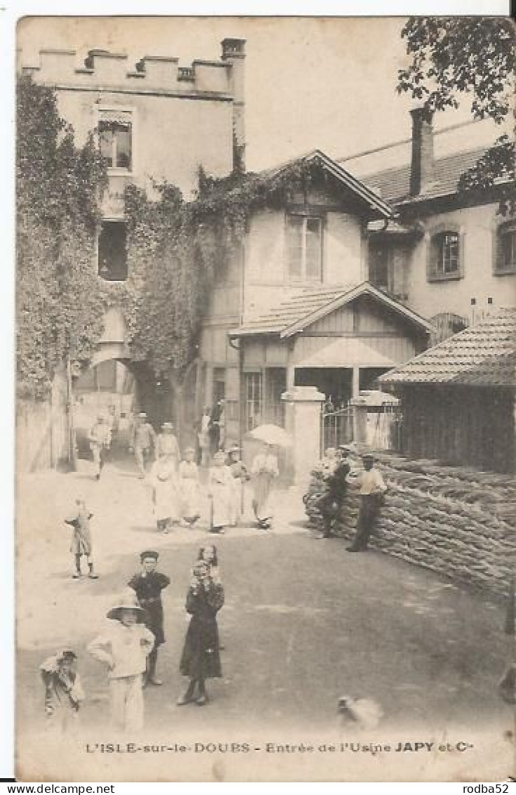 CPA - 25 - L'Isle Sur Le Doubs - Entrée De L'Usine Japy - Animée - Isle Sur Le Doubs