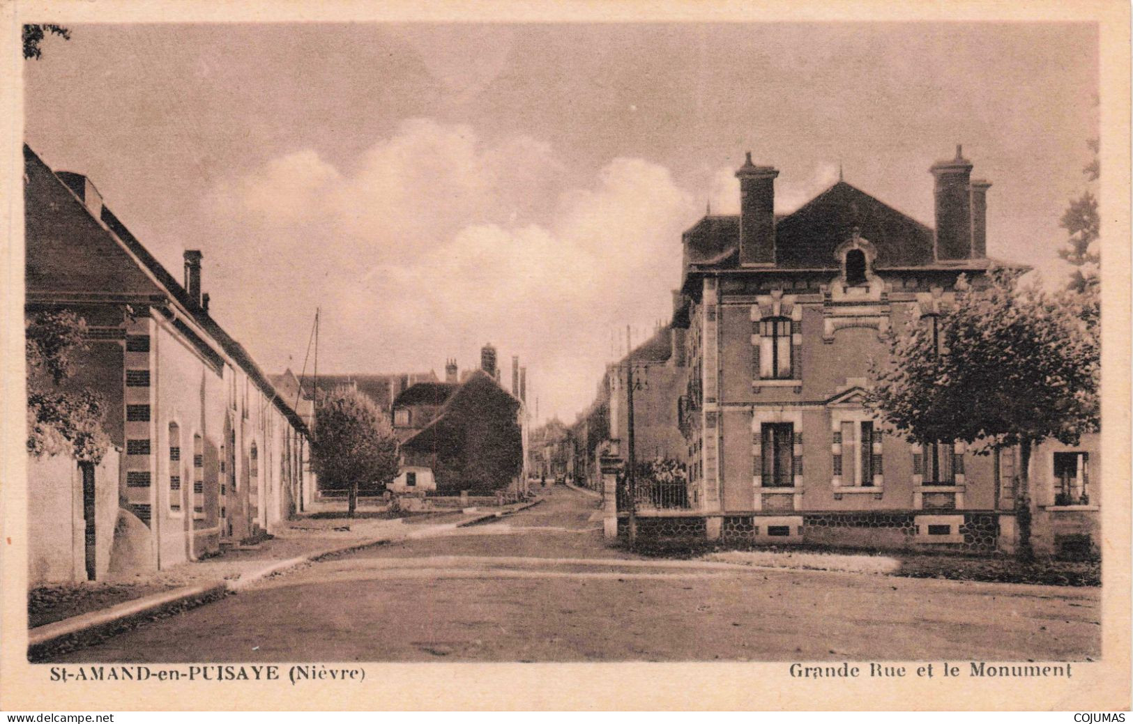 58 - ST AMAND EN PUISAYE - S12660 - Grande Rue Et Le Monument - En L'état - L1 - Saint-Amand-en-Puisaye