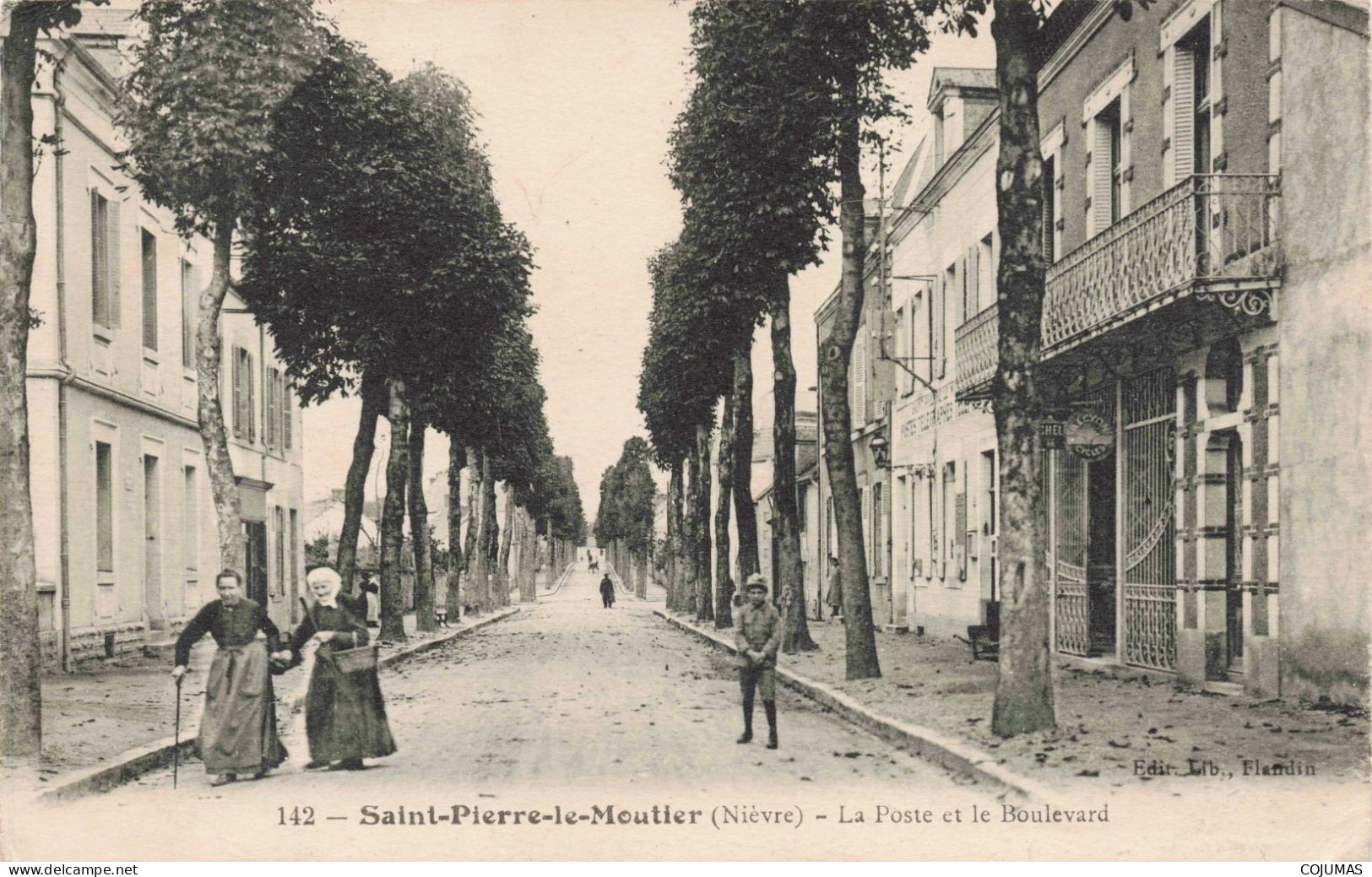 58 - SAINT PIERRE LE MOUTIER - S12670 - La Poste Et Le Boulevard - L1 - Saint Pierre Le Moutier