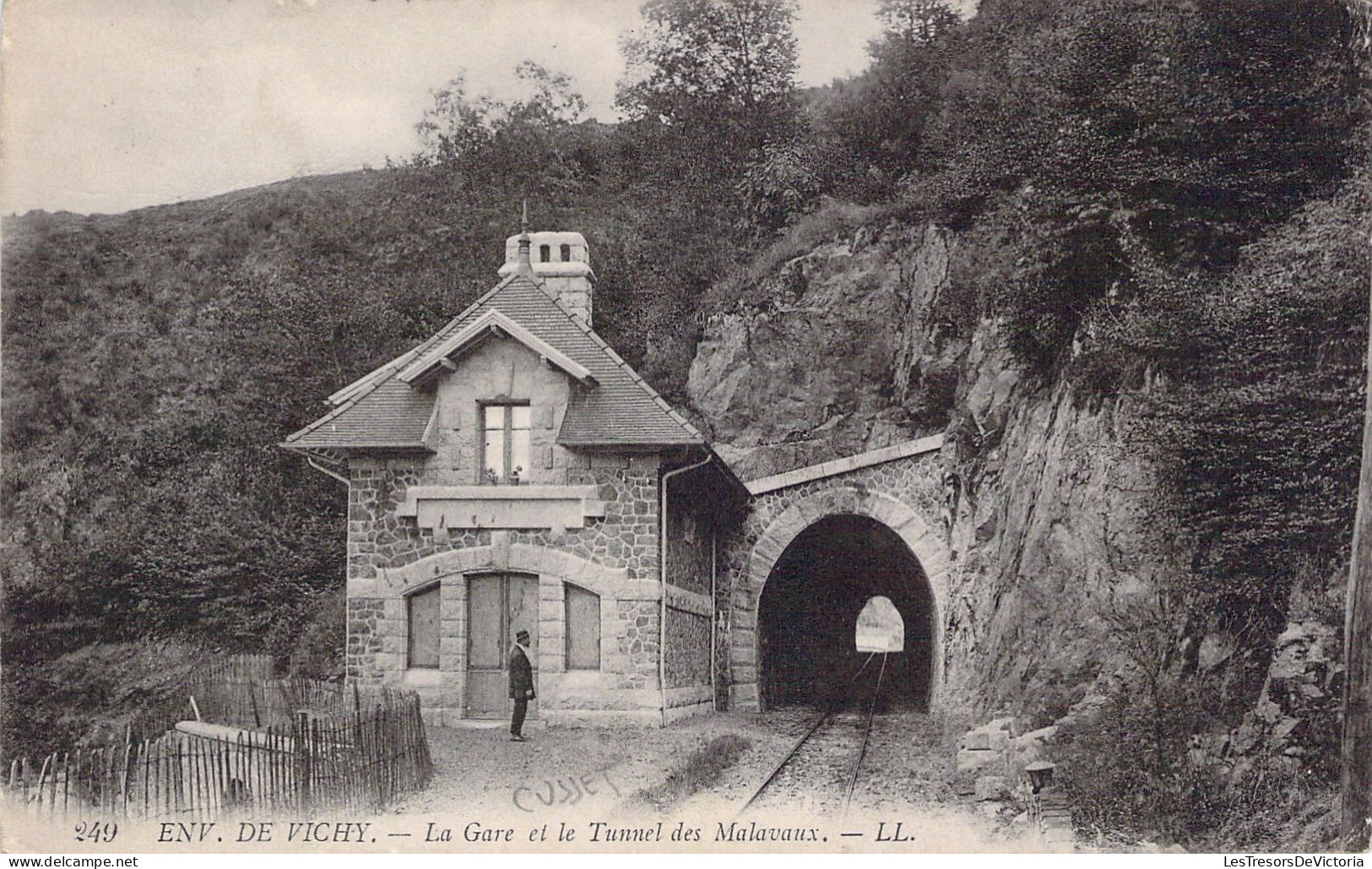 FRANCE - 03 - MONTLUCON - Sortie Des Usines St Jacques - Carte Postale Ancienne - Montlucon