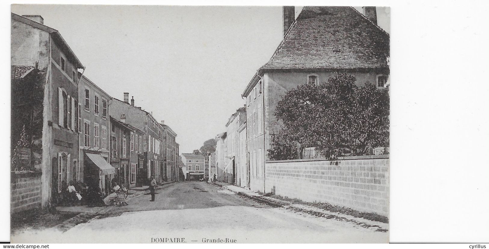 88 - CPA - DOMPAIRE - GRANDE RUE - Dompaire