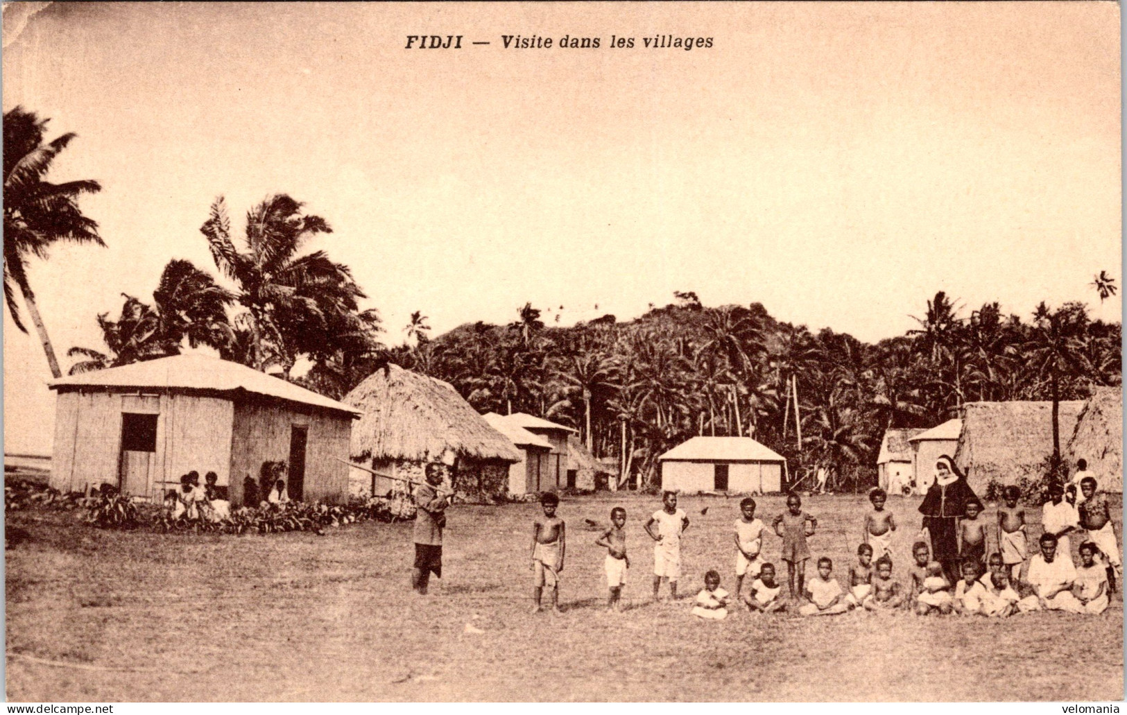 S12351 Cpa Fidji - Visite Dans Les Villages - Fidji