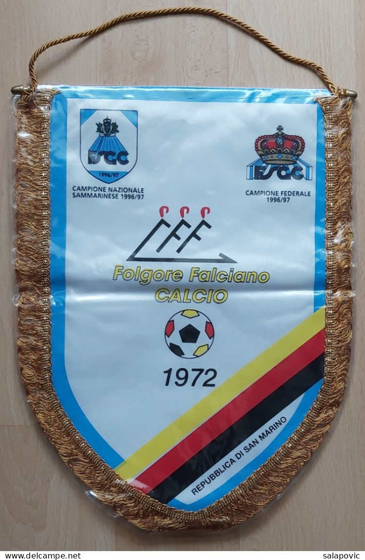 SS Folgore Falciano Calcio San Marino Football club Fussball Futebol Soccer Calcio PENNANT, SPORTS FLAG ZS 1 KUT - Habillement, Souvenirs & Autres