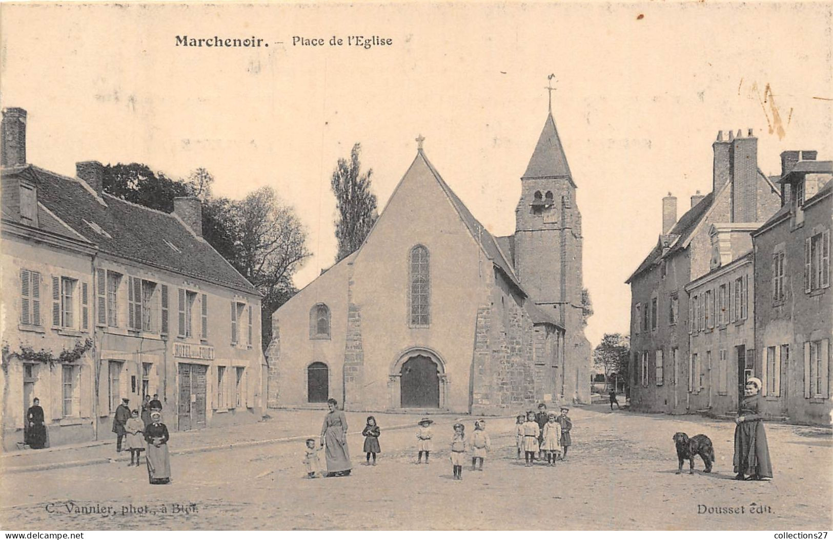 41-MARCHENOIR-PLACE DE L'EGLISE - Marchenoir