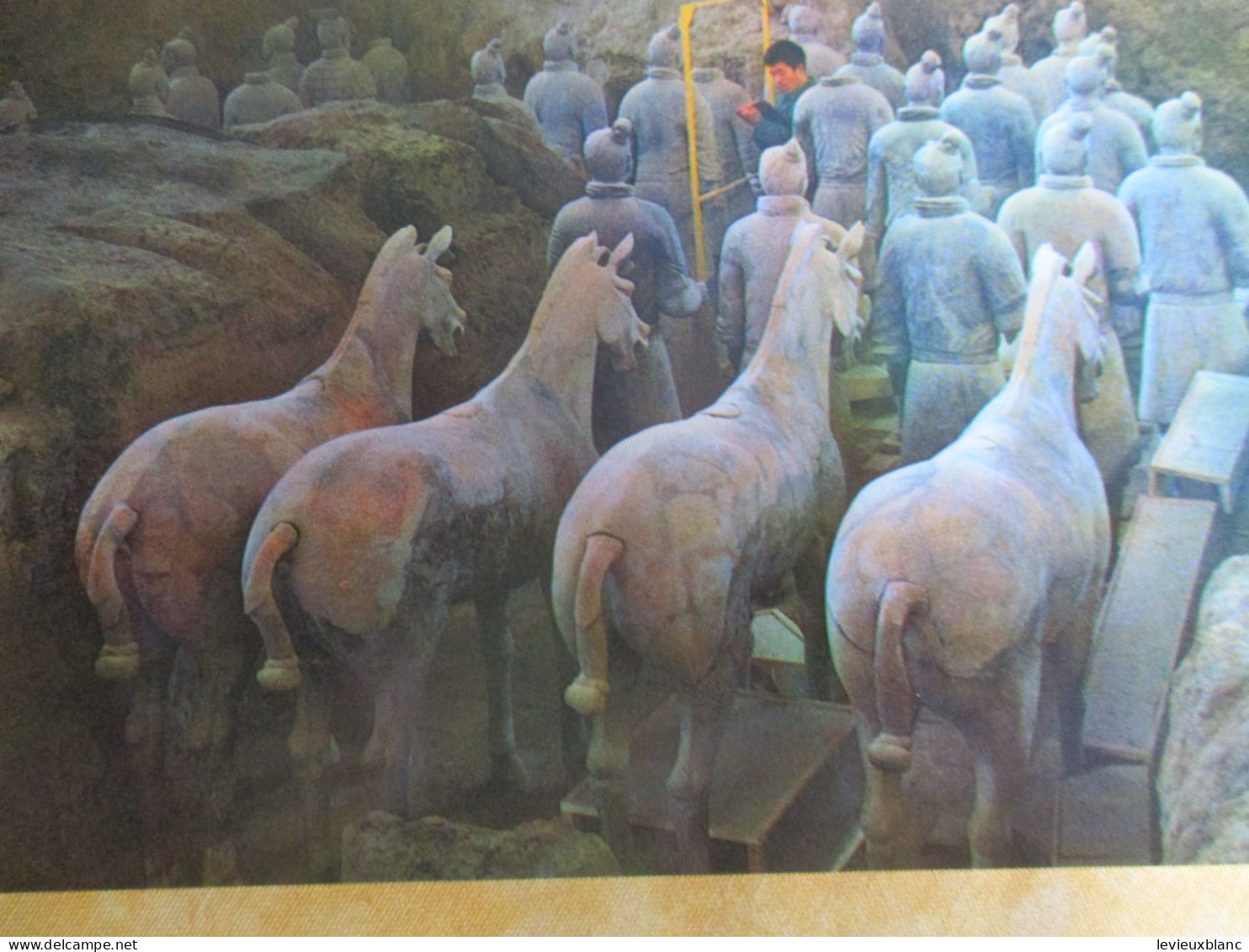 10 cartes postales anciennes/Tomb of Quin Shi Huang/ Museum of Pottery / République Populaire de Chine / 1980      JAP56