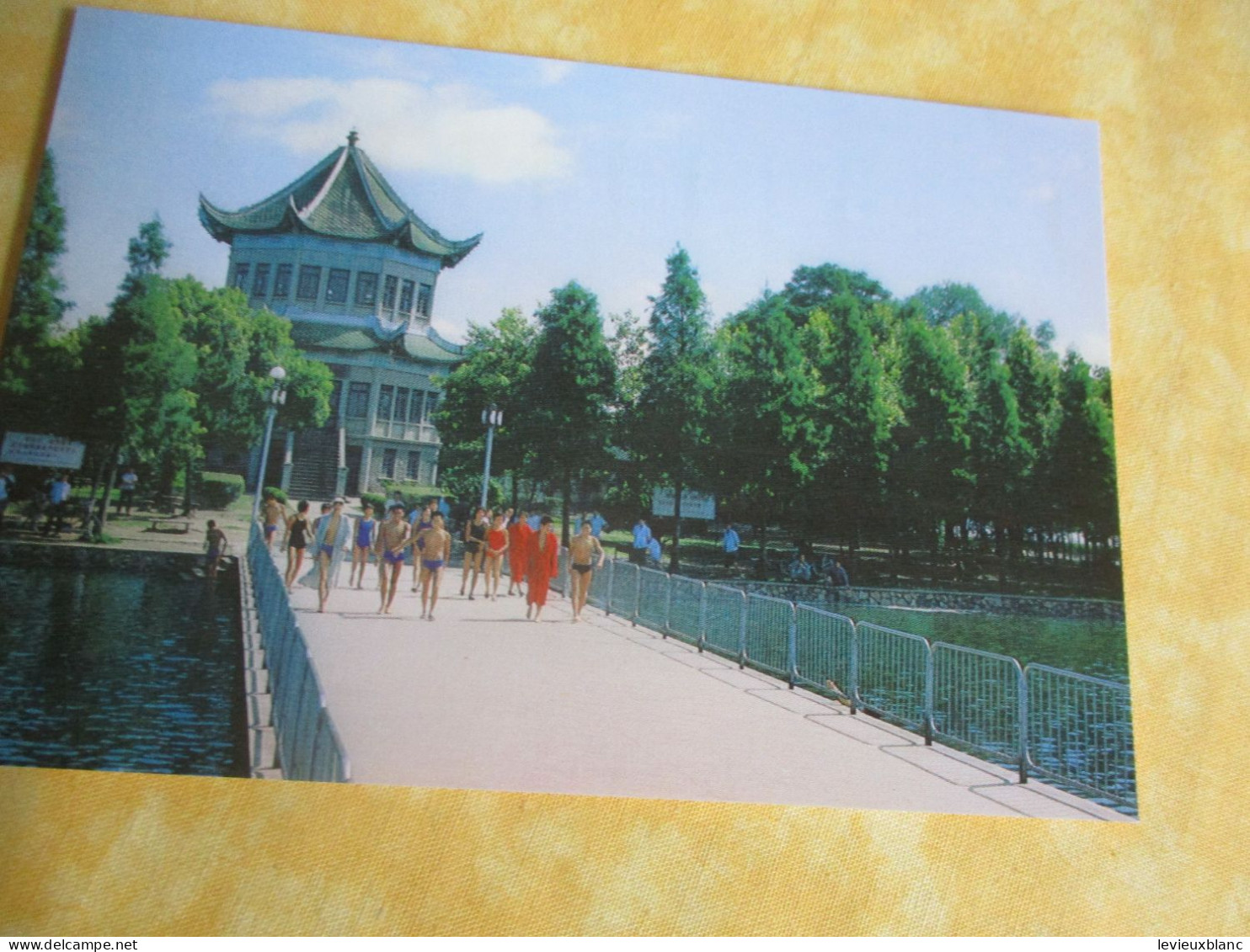 10 cartes postales anciennes/WUHAN /JIANSOU /  République Populaire de Chine / Vers 1980    JAP59