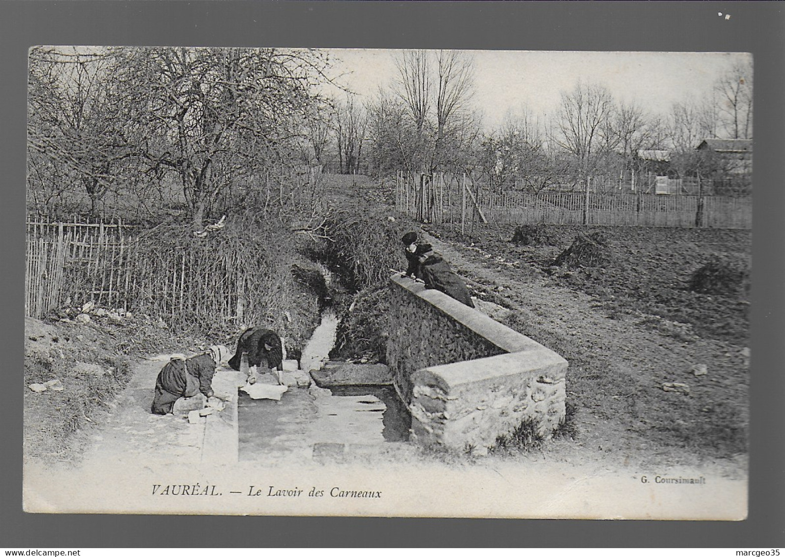 95 Vauréal Le Lavoir Des Carneaux édit. Coursimault  Laveuse Lavandière - Vauréal