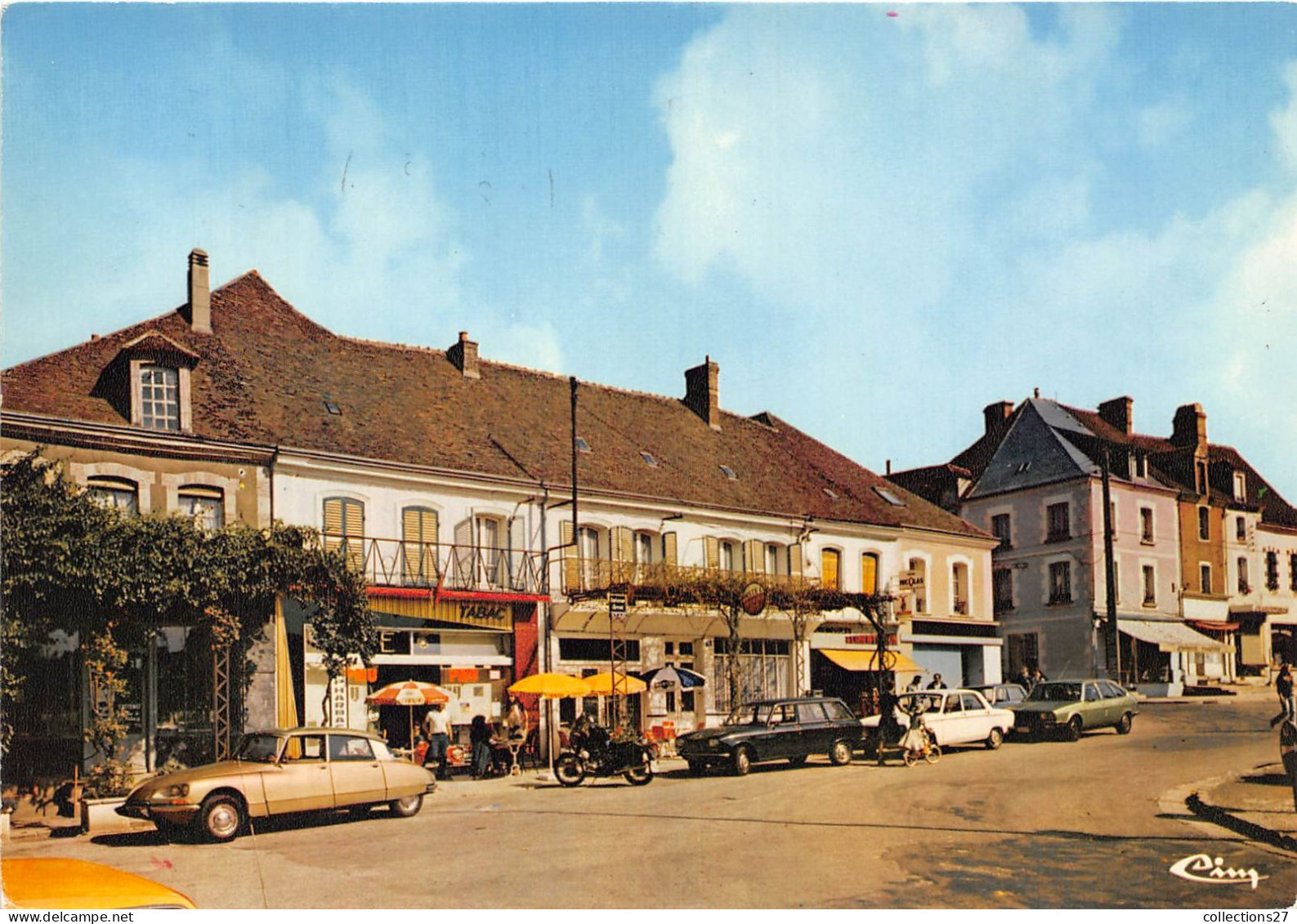 61-LONGNY-AU-PERCHE- PLACE DE L'HÔTEL DE VILLE , LES COMMERCES - Longny Au Perche