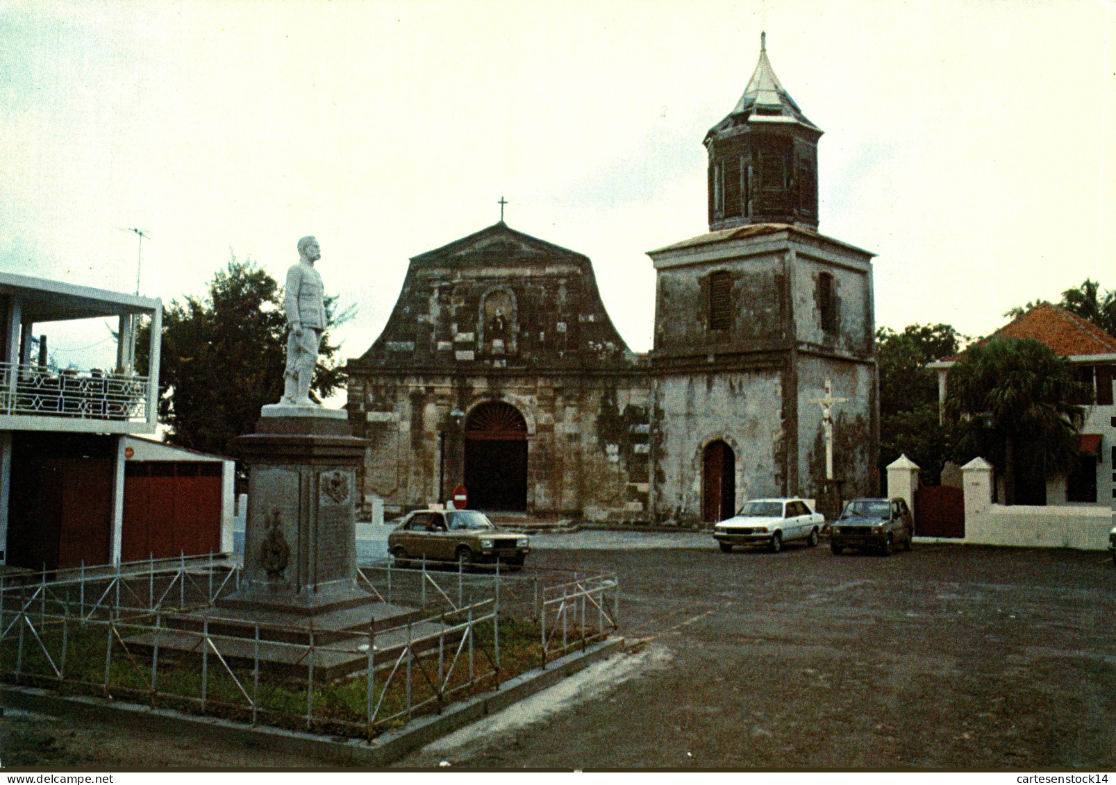 N°39739 Z -cpsm Le Marin -église Saint Etienne- - Le Marin