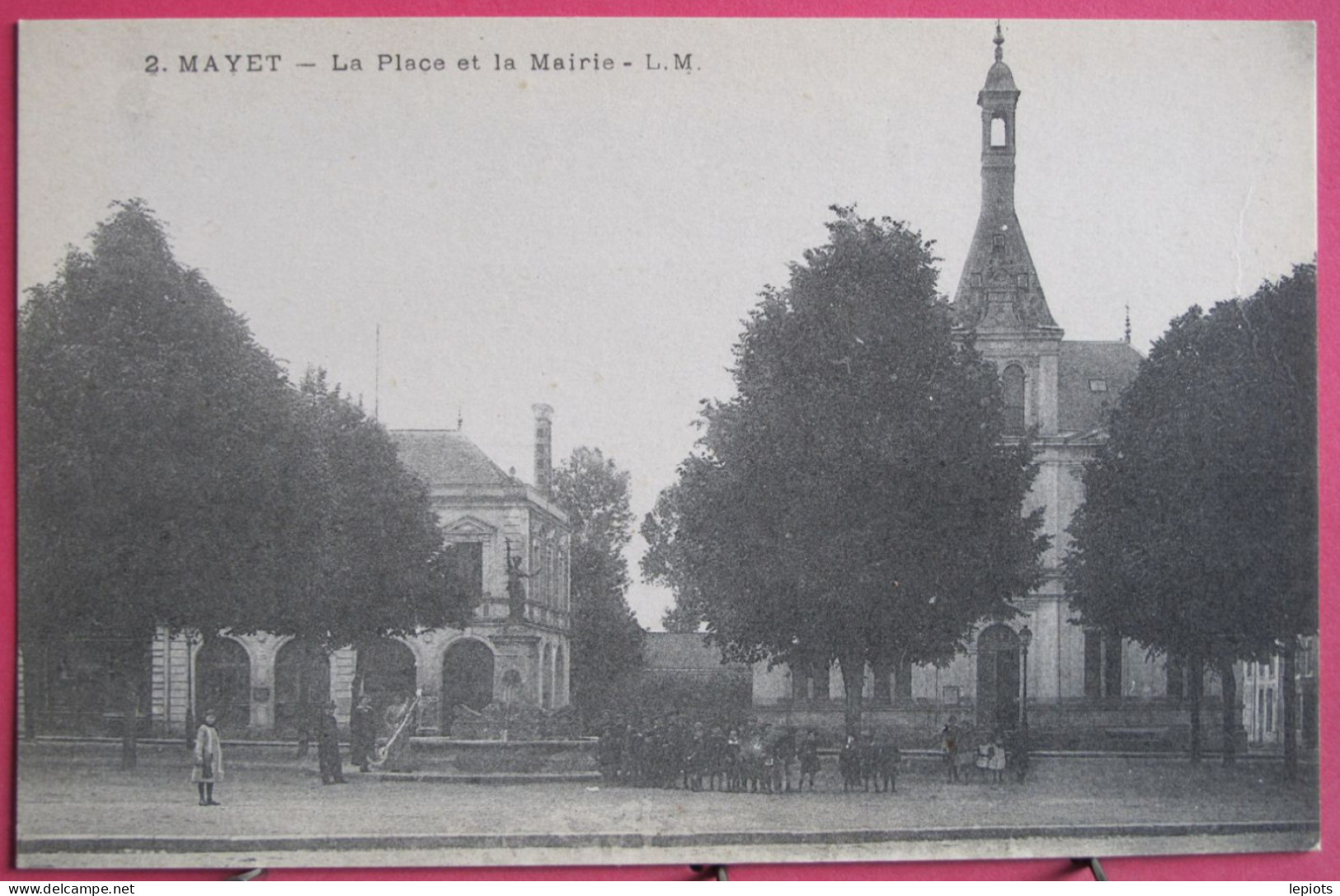 72 - Mayet - La Place Et La Mairie - Excellent état - R/verso - Mayet