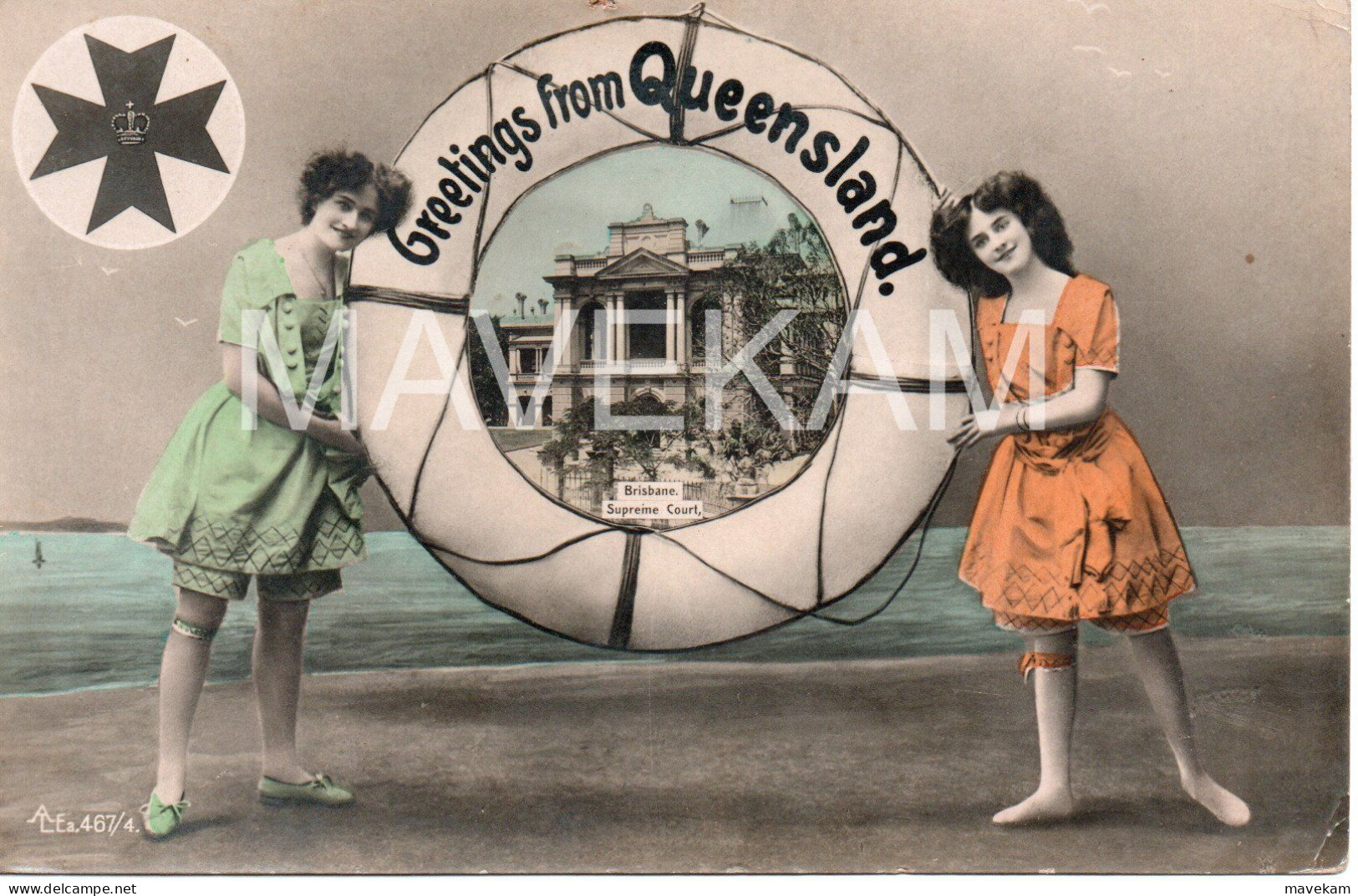 Cpa  " 2 Jeunes Femmes Avec Une Bouée Greetings From QUEENSLAND - Brisbane Supreme Court  " - Autres & Non Classés