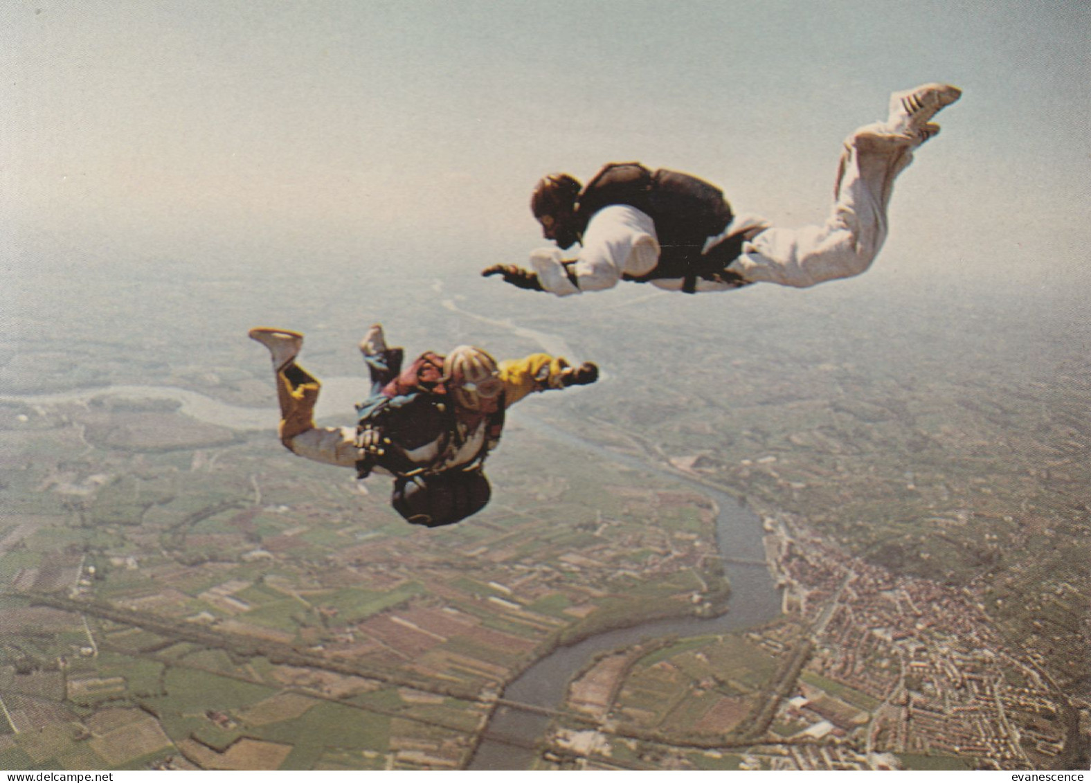 Parachutisme : Rendez-vous Dans Le Ciel De Moissac , Centre Para     ///  Réf. Mars. 23  ///  SM Lot 21 - Parachutisme