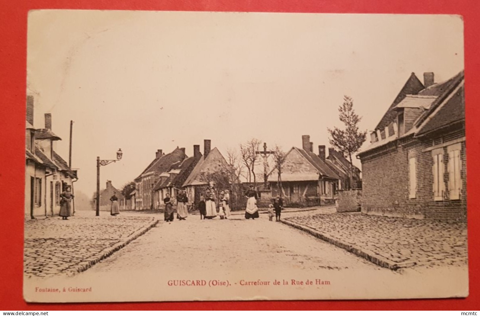 CPA Abîmée  -  Guiscard -(Oise) - Carrefour De La Rue De Ham - Guiscard