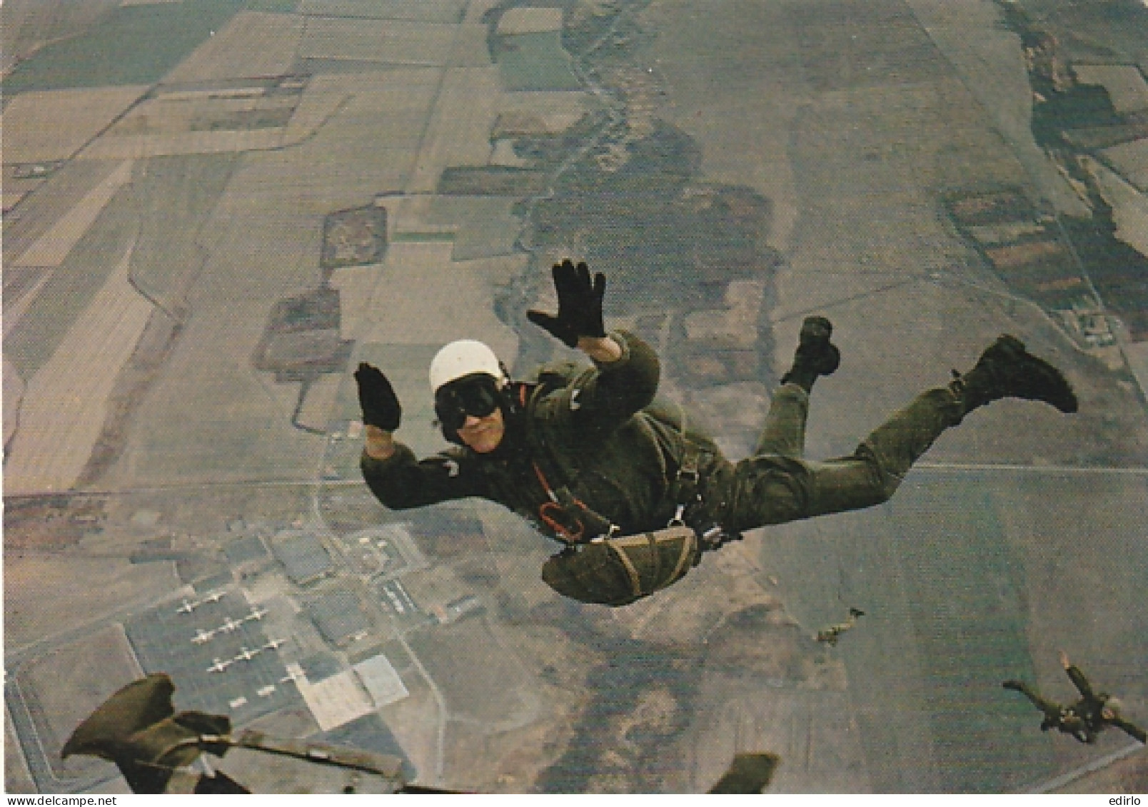 ***  PAU MILITARIA ***  Parachutistes Pau Photo  Dujardin- Neuve TTB - Parachutisme