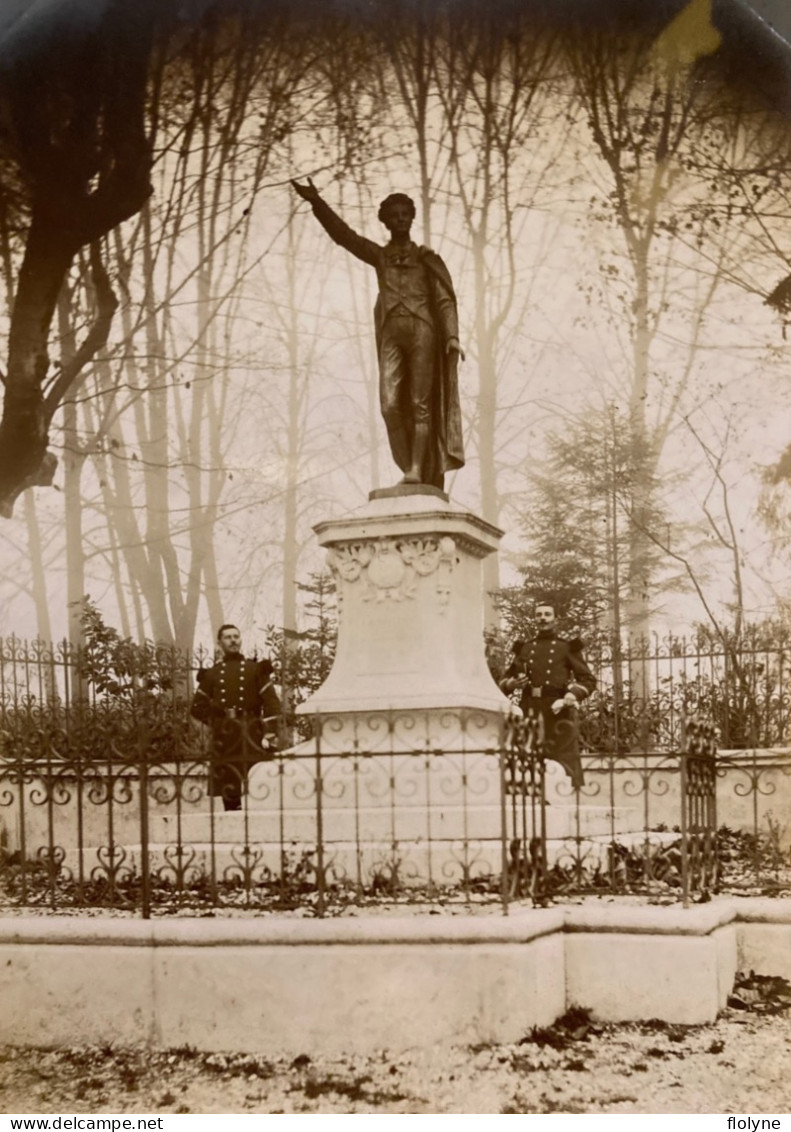 Belley - Photo Ancienne Albuminée Circa 1901 - Place Statue De LAMARTINE Et Militaires Du 133ème Régiment D’infanterie - Belley