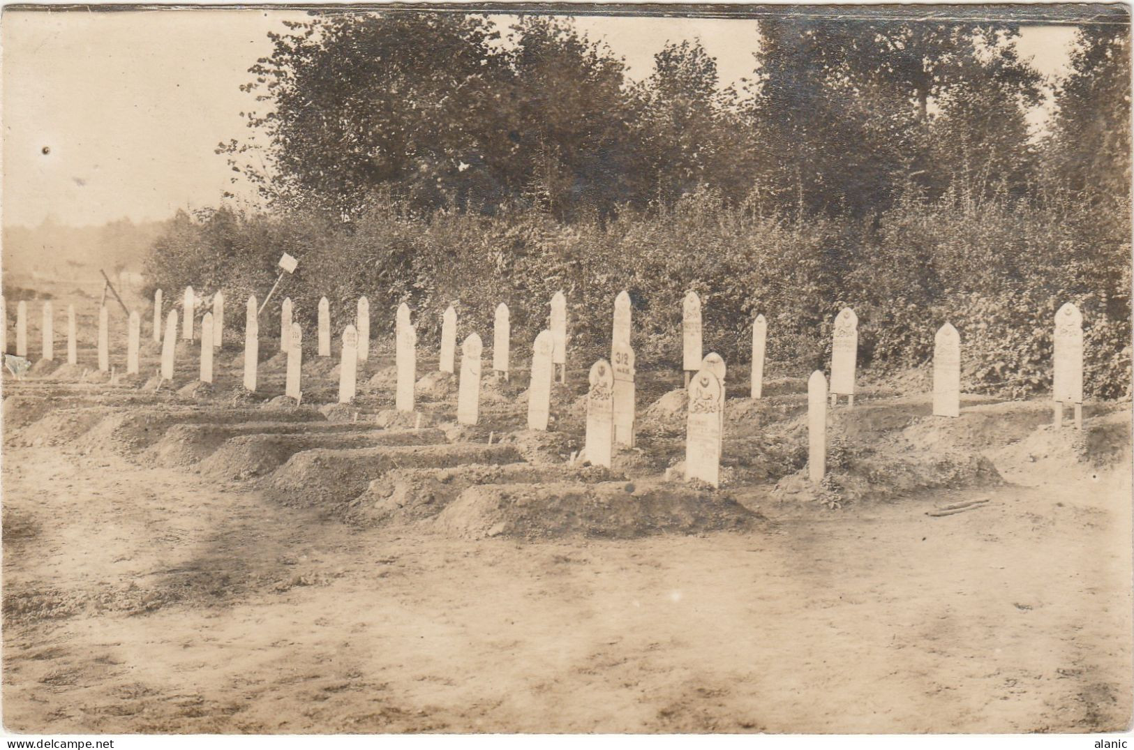 CPA-CARTE PHOTO- CIMETIÈRE CERISY 80800 - 1916-NON CIRCULEE- RARE - War Cemeteries