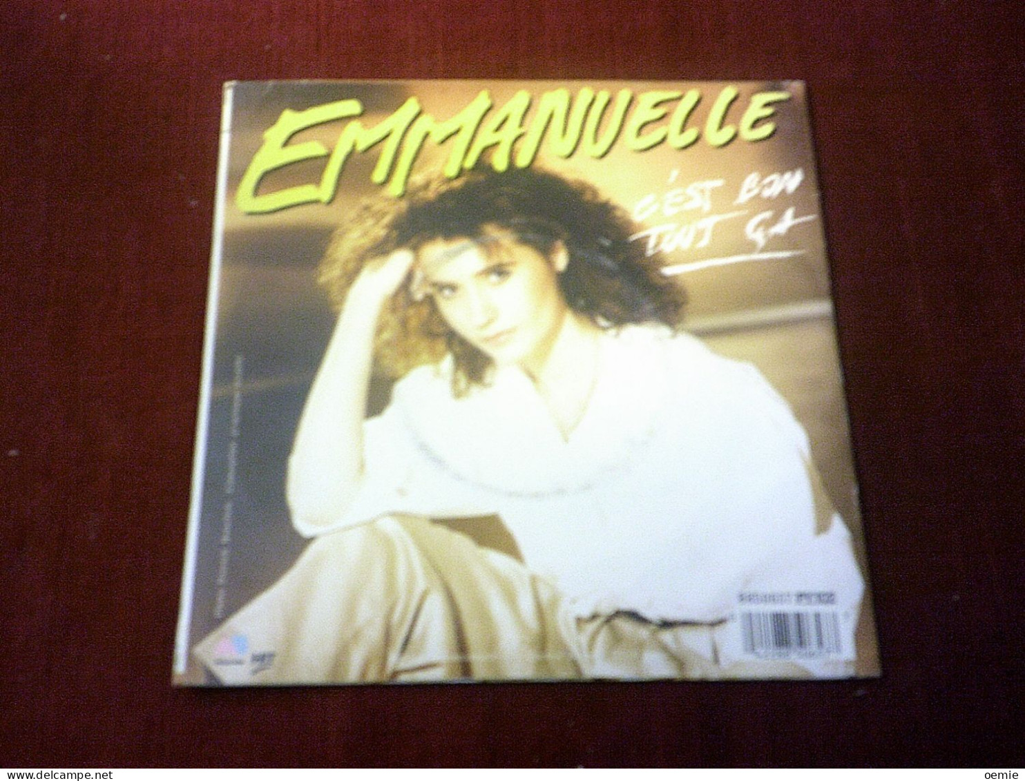 EMMANUELLE    °  AUTOGRAPHE SUR VINYL 45 TOURS - Autographs