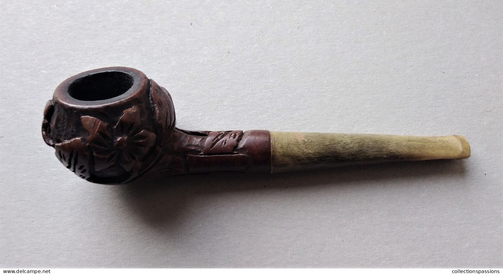 - Ancienne Pipe - Fleurs Sculptées - - Heather Pipes