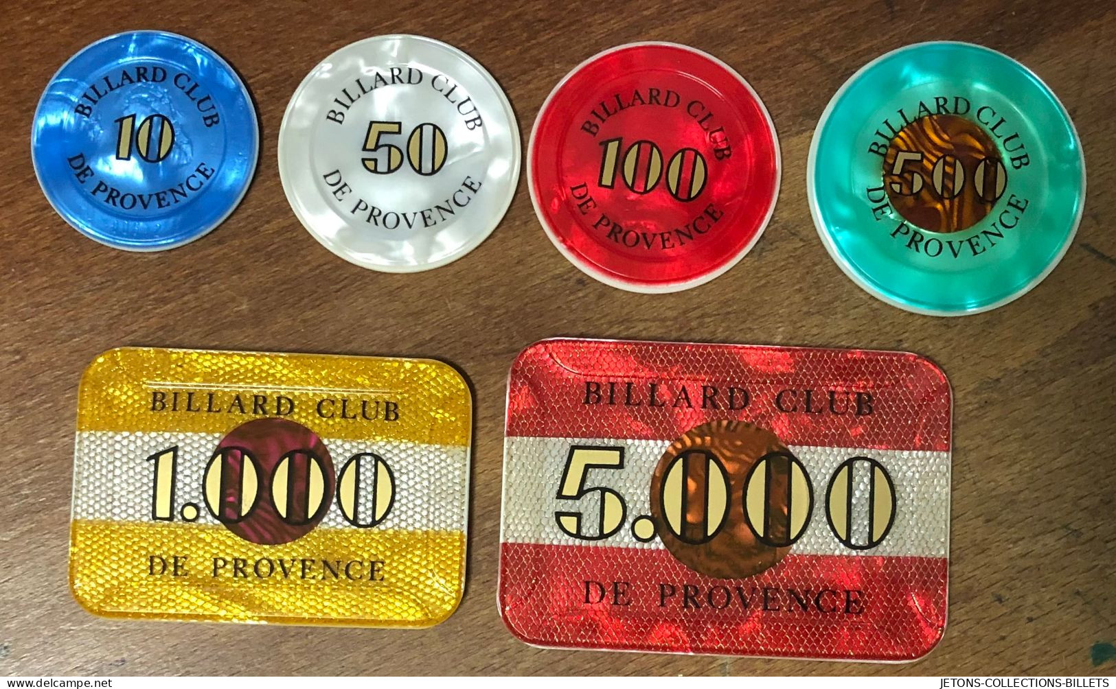 13 MARSEILLE LOT DE JETONS & PLAQUES DE CASINO BILLARD CLUB DE PROVENCE CHIPS TOKENS GAMING - Casino