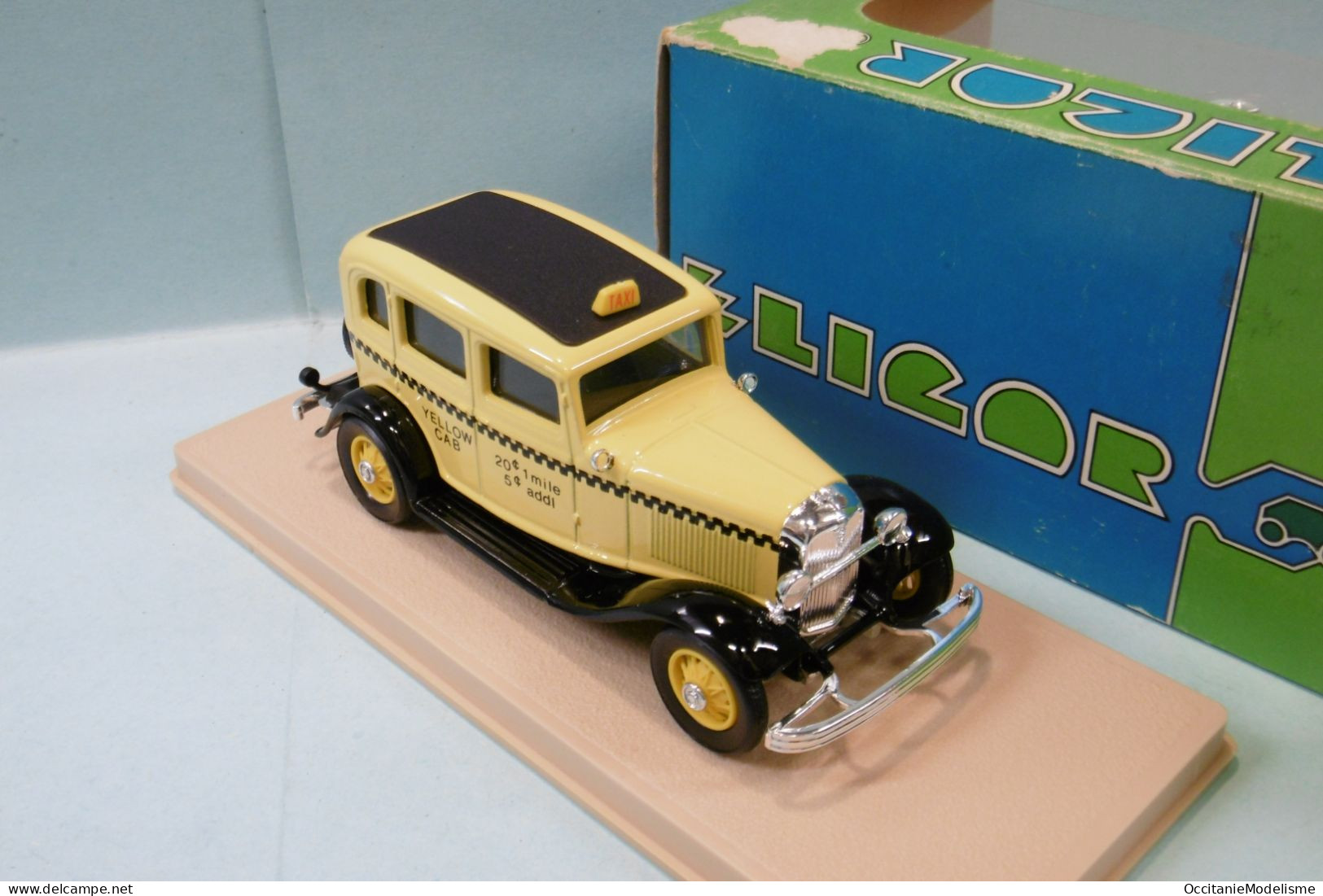 Eligor - FORD V8 1932 TAXI USA Jaune Et Noir Réf. 1224 BO 1/43 - Eligor