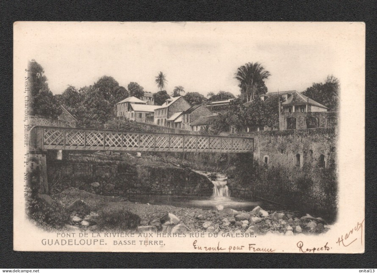 BASSE TERRE PONT DE LA RIVIERE AUX HERBES / RUE DU GALESBE      D2115 - Basse Terre