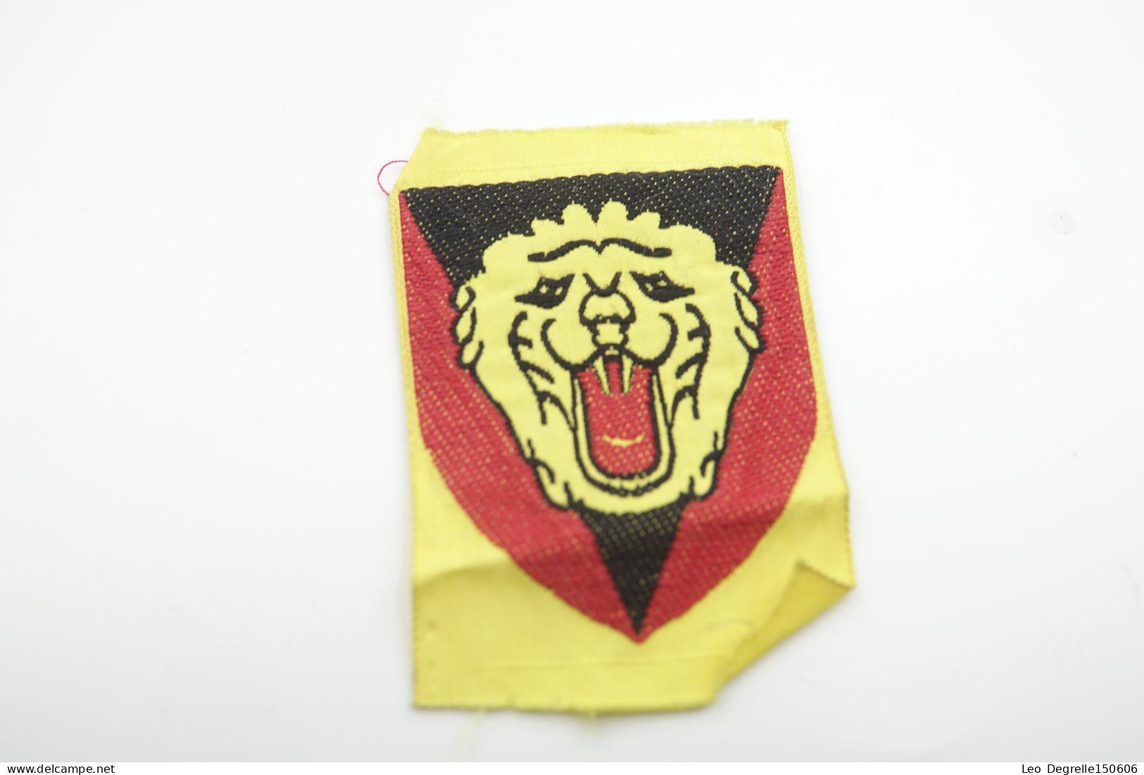 Militaria - PATCH : Original Belgian 2nd Infantry Division - Belgium Belgique - Material : Cloth - Uniformes