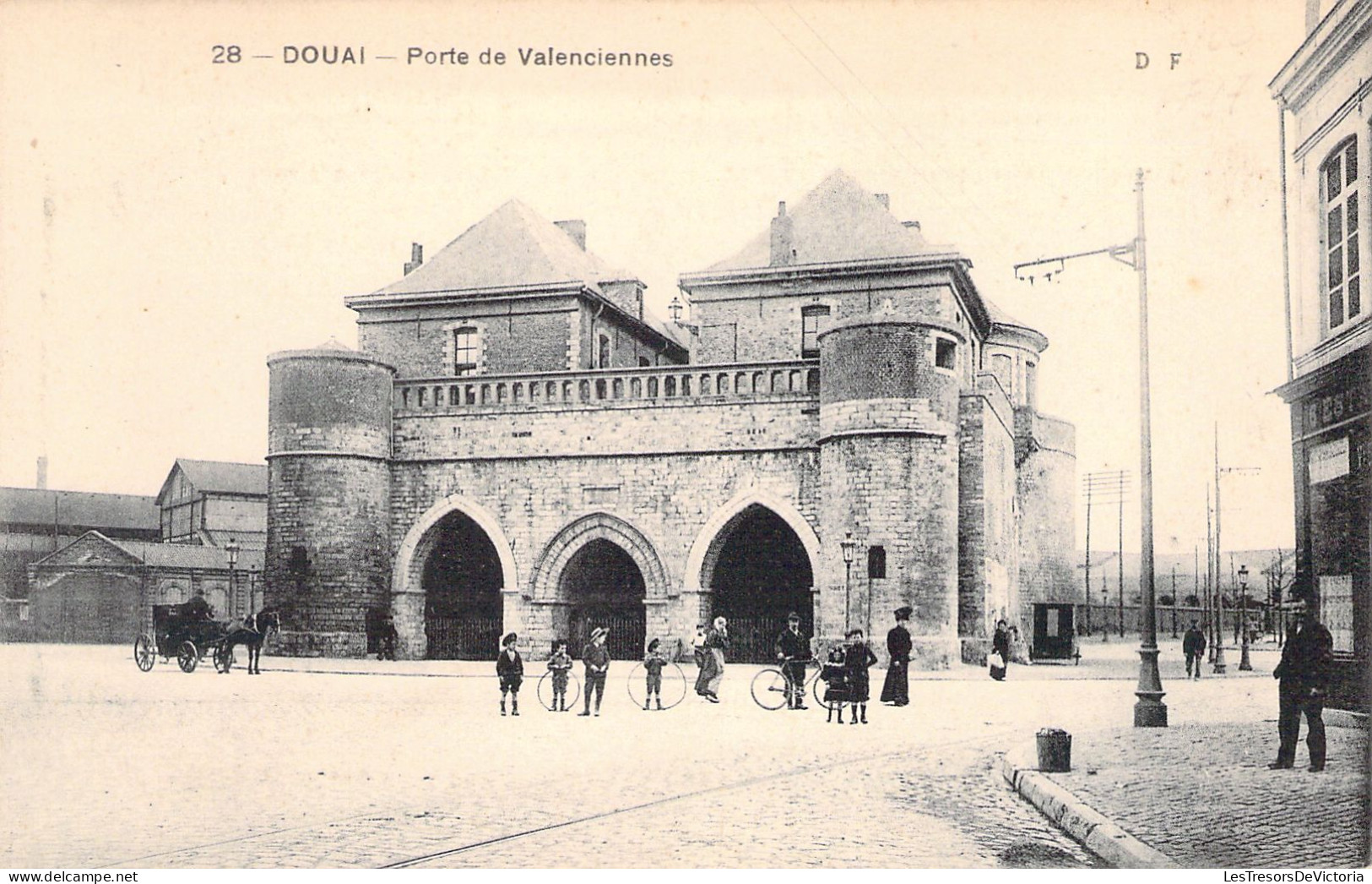 FRANCE - 59 - DOUAI - Porte De Valenciennes - D F - Carte Postale Ancienne - Douai